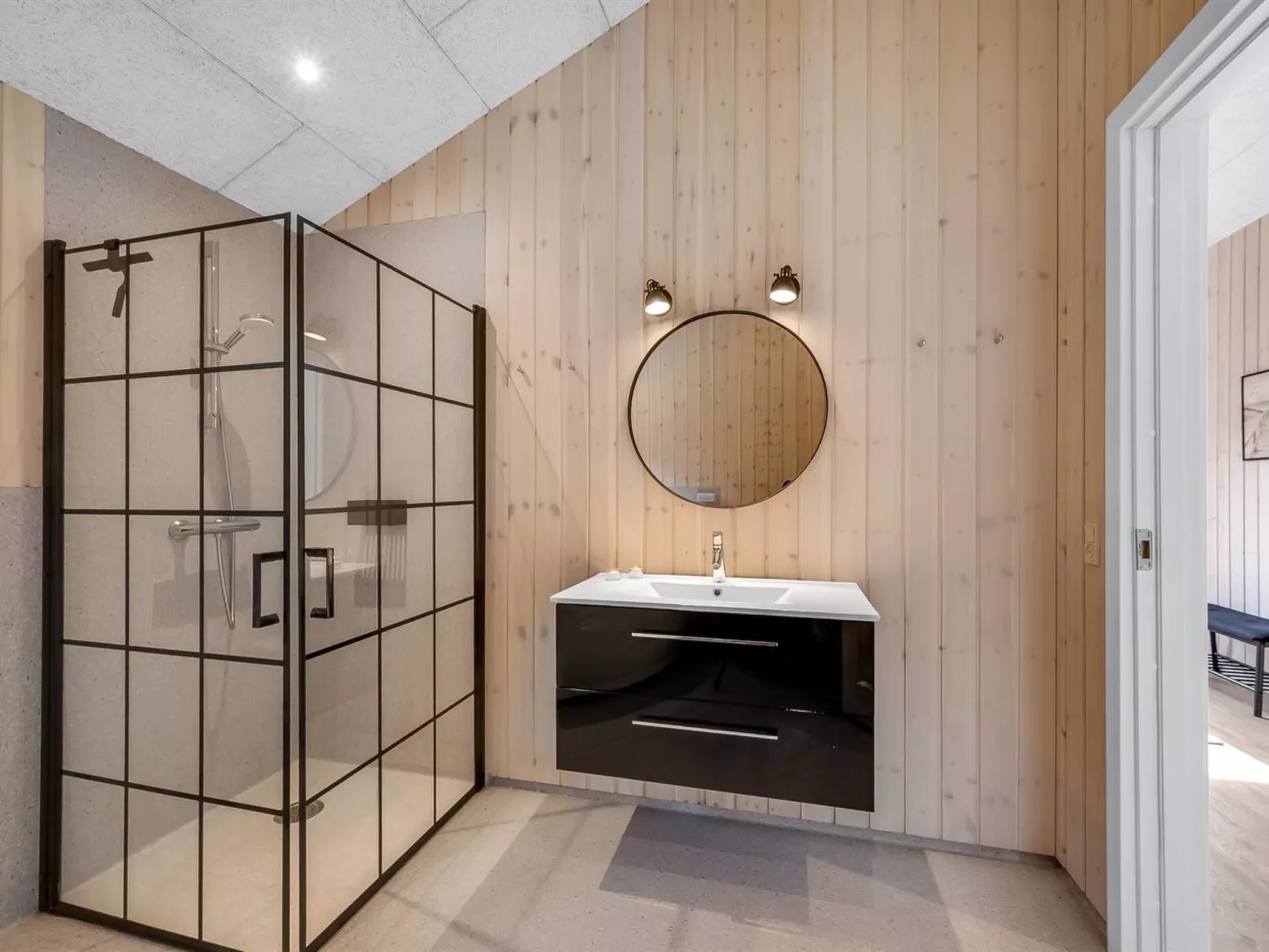 "Leeve" - 1.4km to the fjord-Binnen