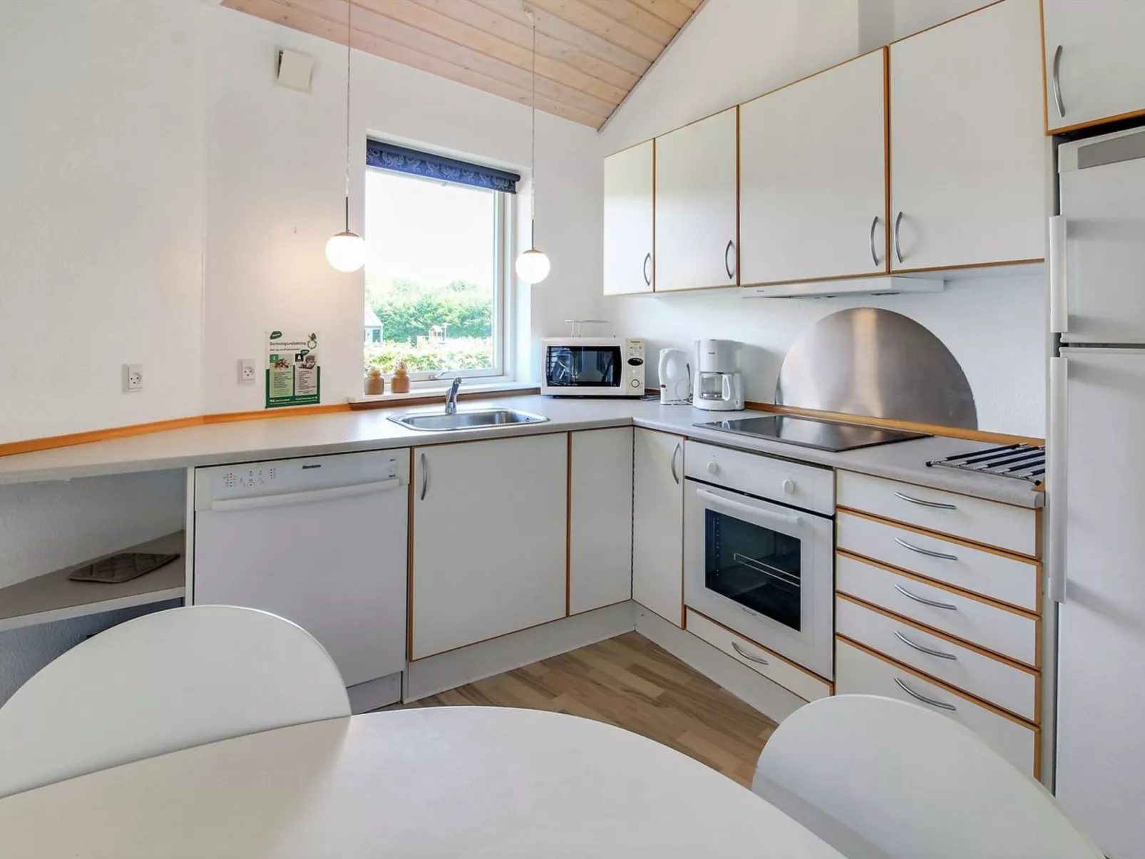 "Jani" - 25km from the sea-Binnen