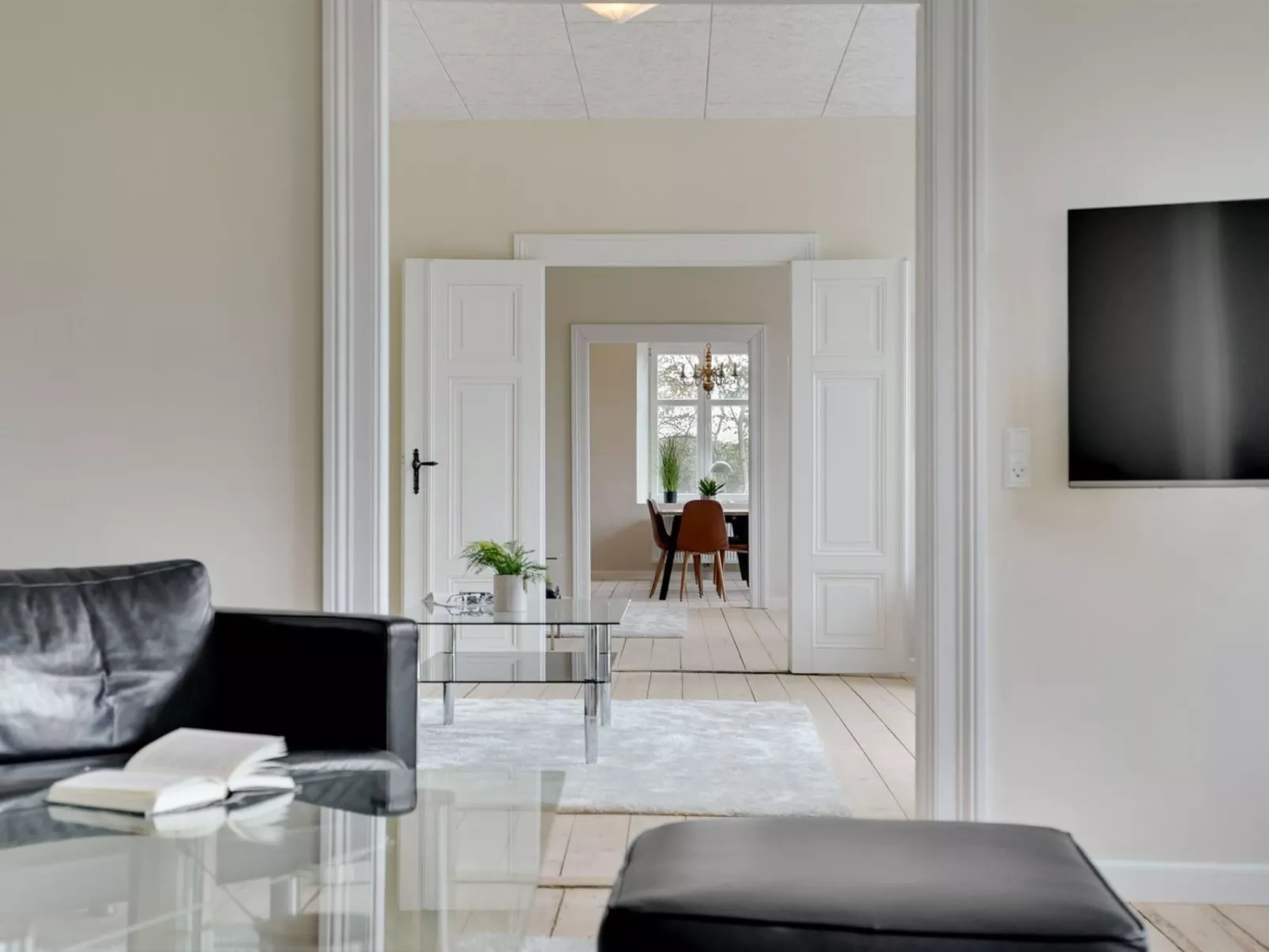 "Niki" - 15km from the sea-Binnen