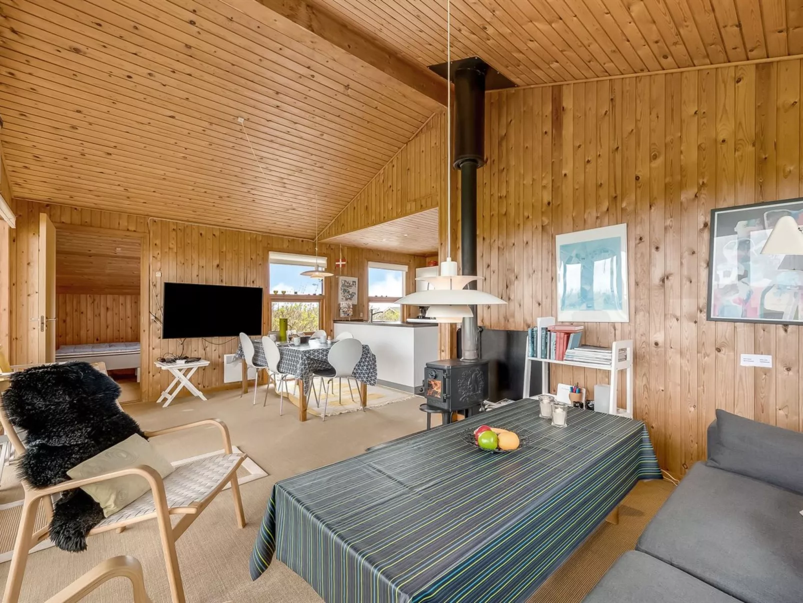 "Tanea" - 700m to the fjord-Binnen