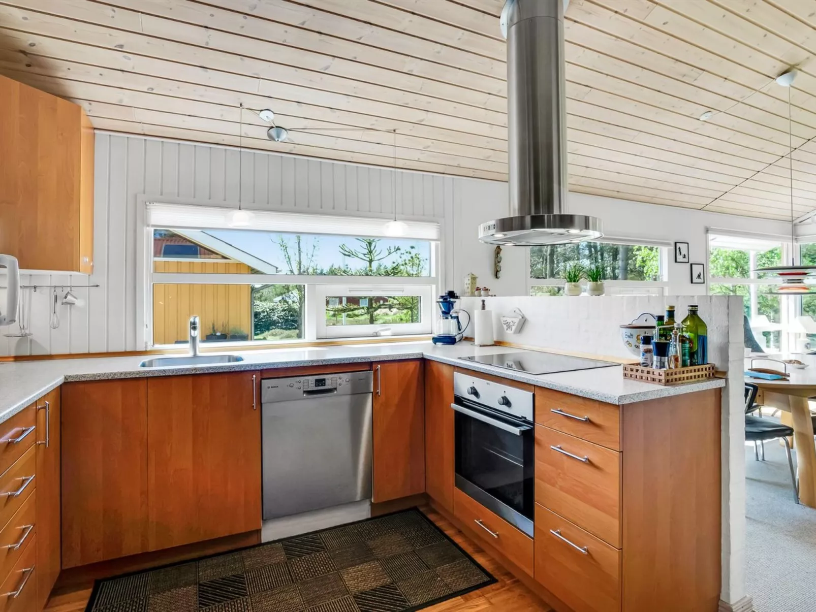 "Vetle" - 2.8km from the sea-Binnen