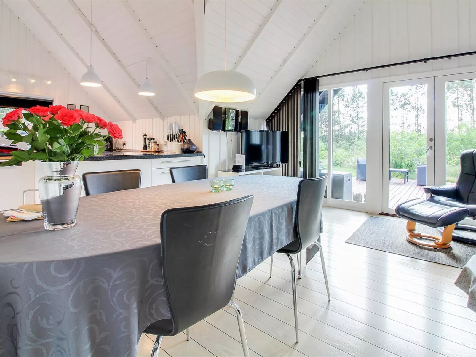 "Awenasa" - 4.1km from the sea-Binnen