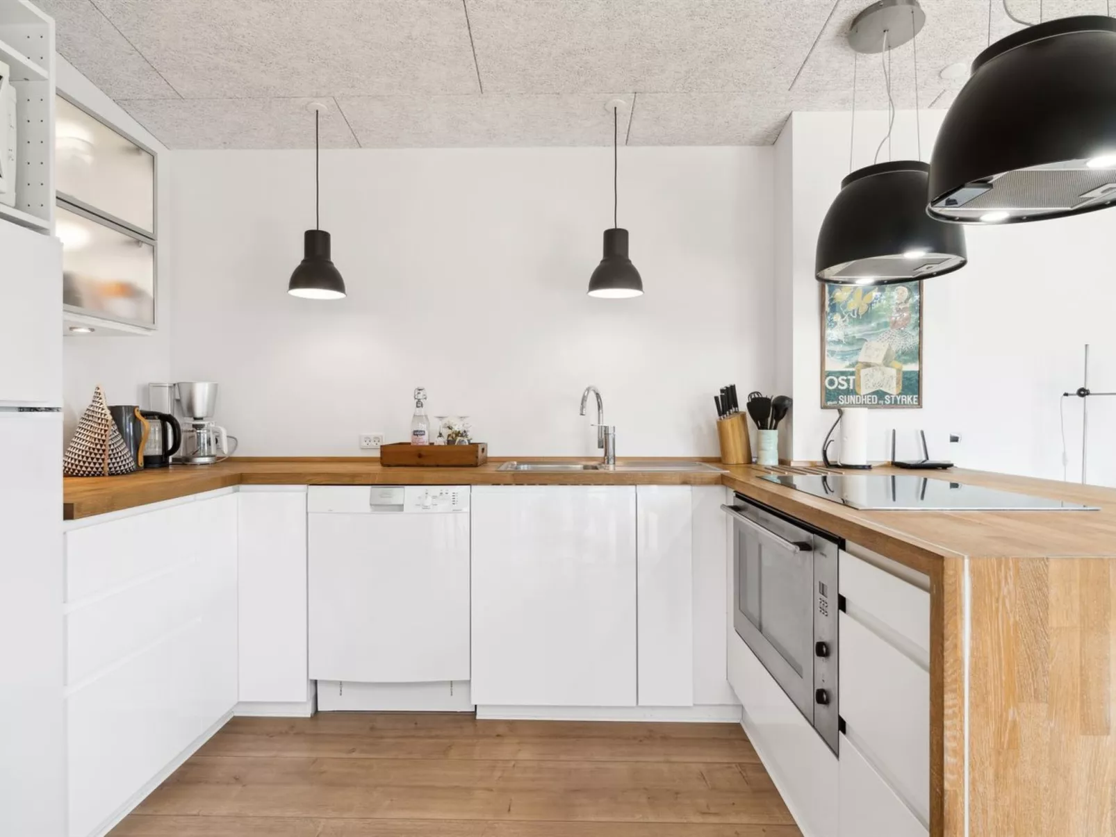 "Randulf" - 250m from the sea-Binnen