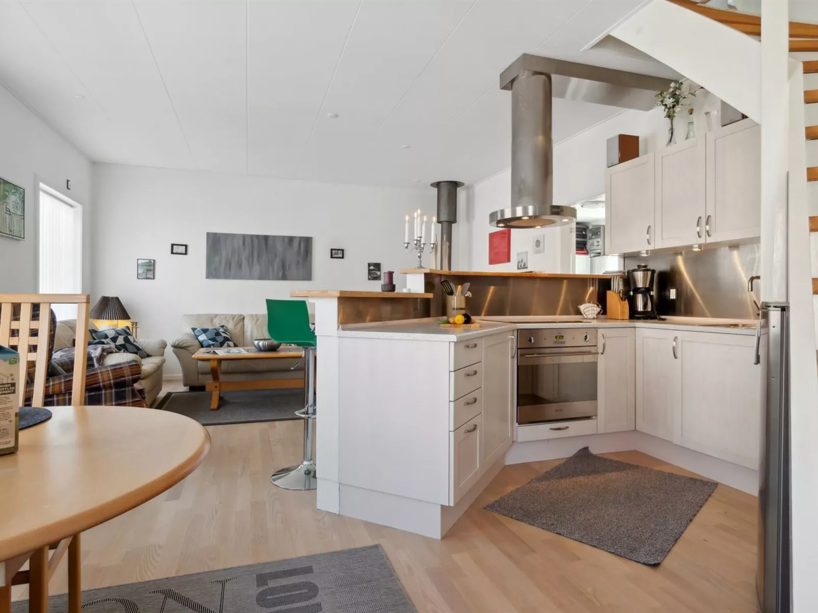 "Dagne" - 400m from the sea-Binnen