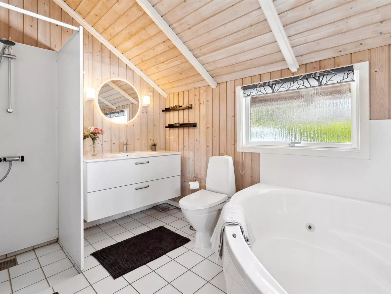 "Aarne" - 300m from the sea-Binnen