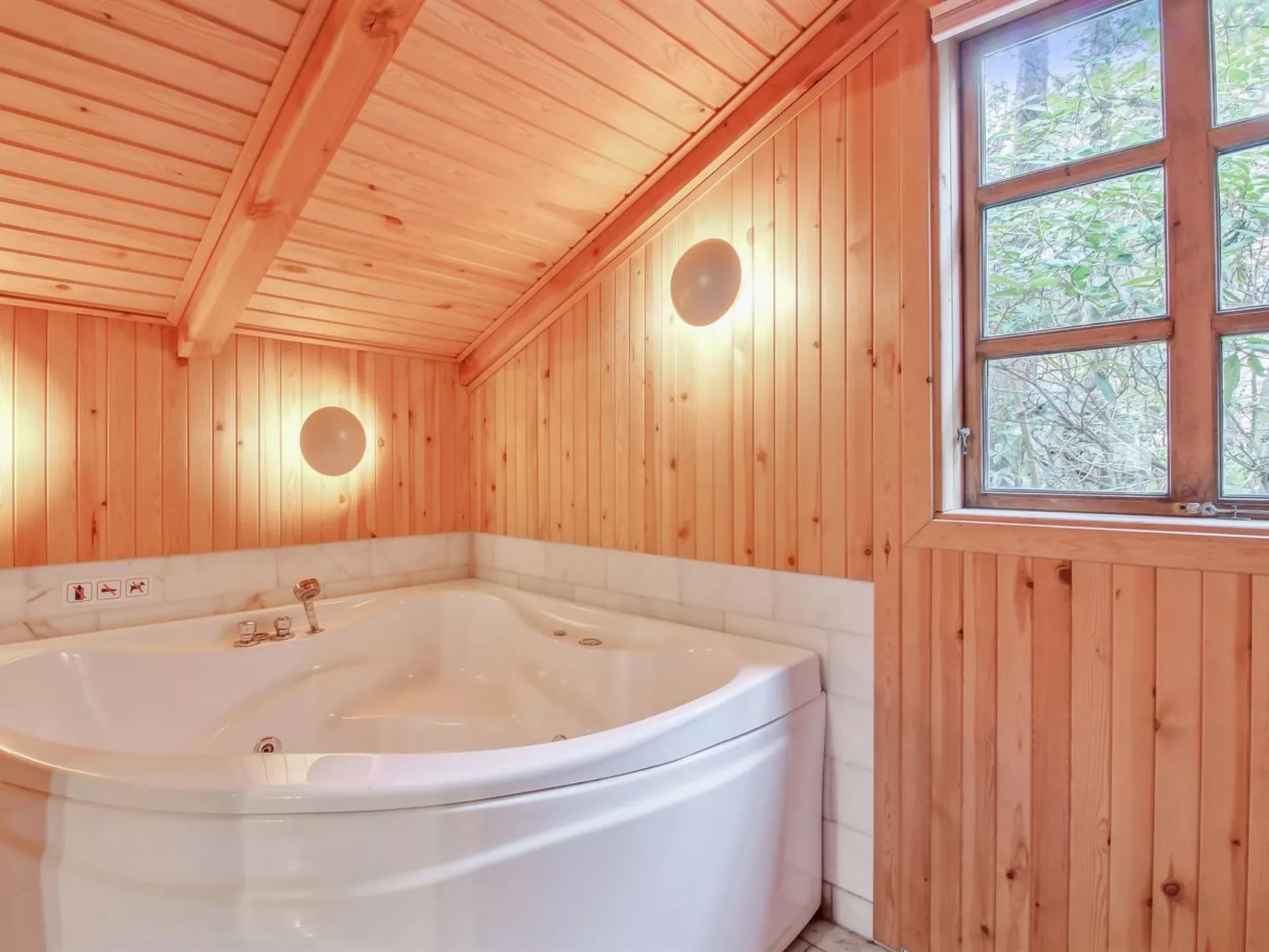 "Muriel" - 1.1km from the sea-Binnen