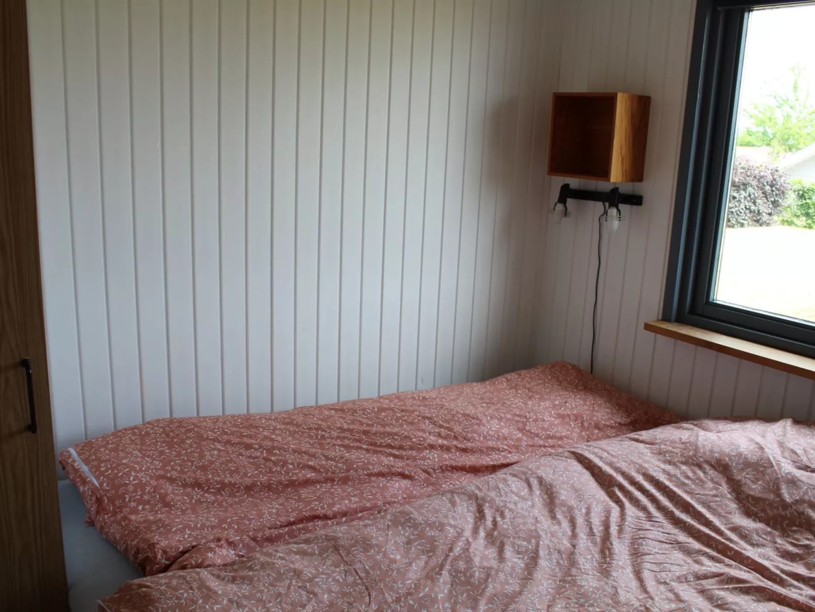 "Jannik" - 300m from the sea-Binnen