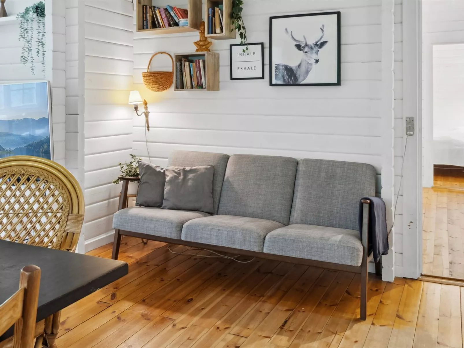 "Neela" - 300m from the sea-Binnen