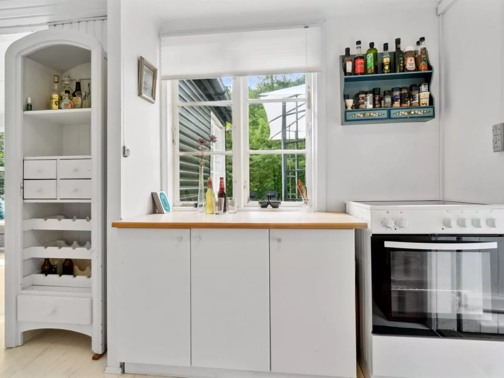 "Lucie" - 50m from the sea-Binnen