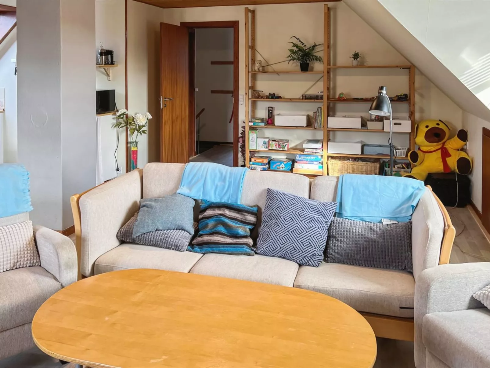 "Thera" - 5km from the sea-Binnen