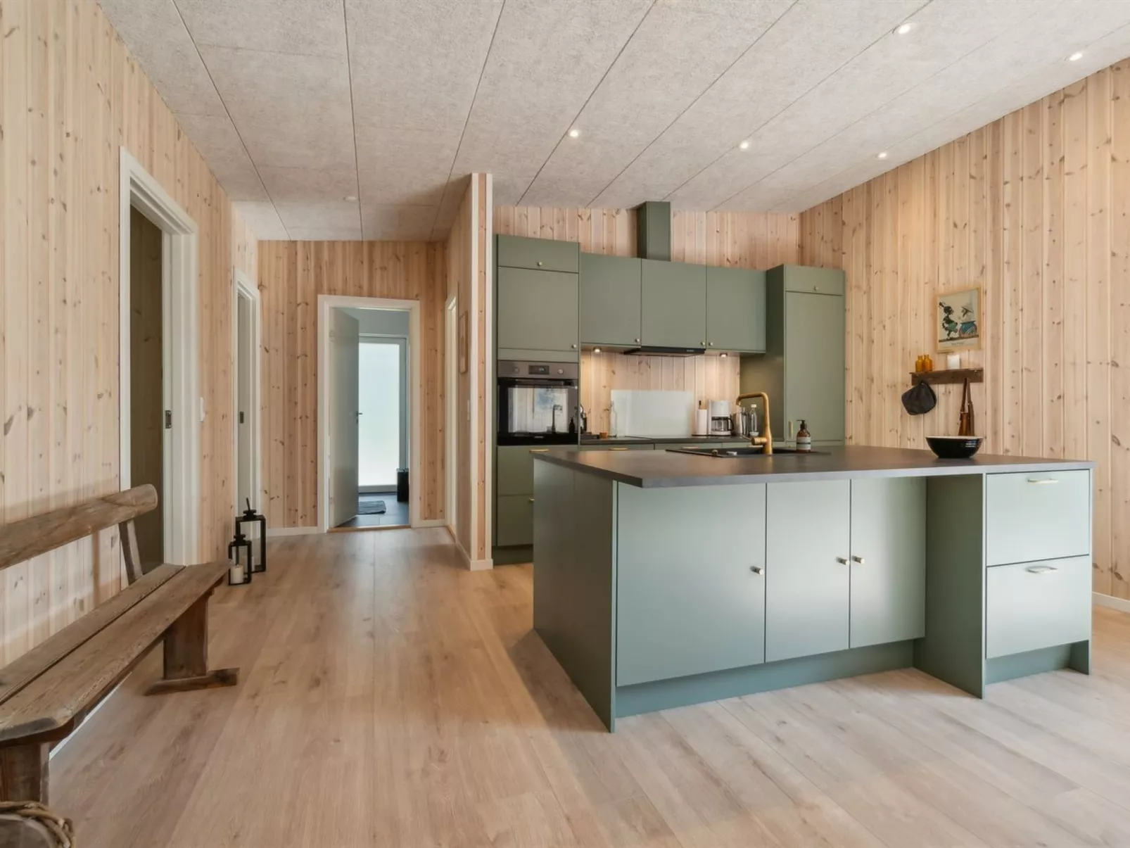 "Filip" - 1.2km from the sea-Binnen