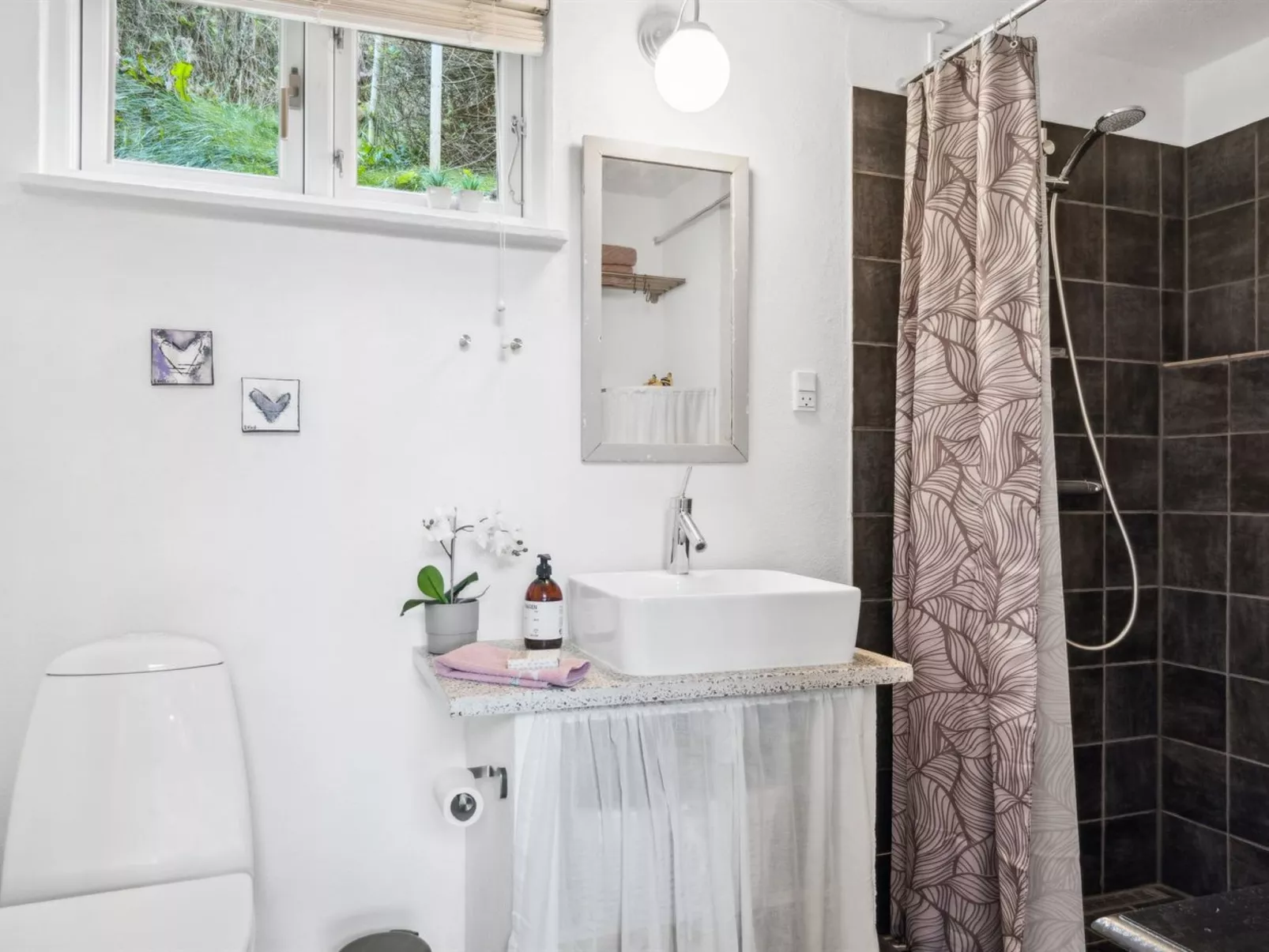 "Benni" - 75m to the fjord-Binnen