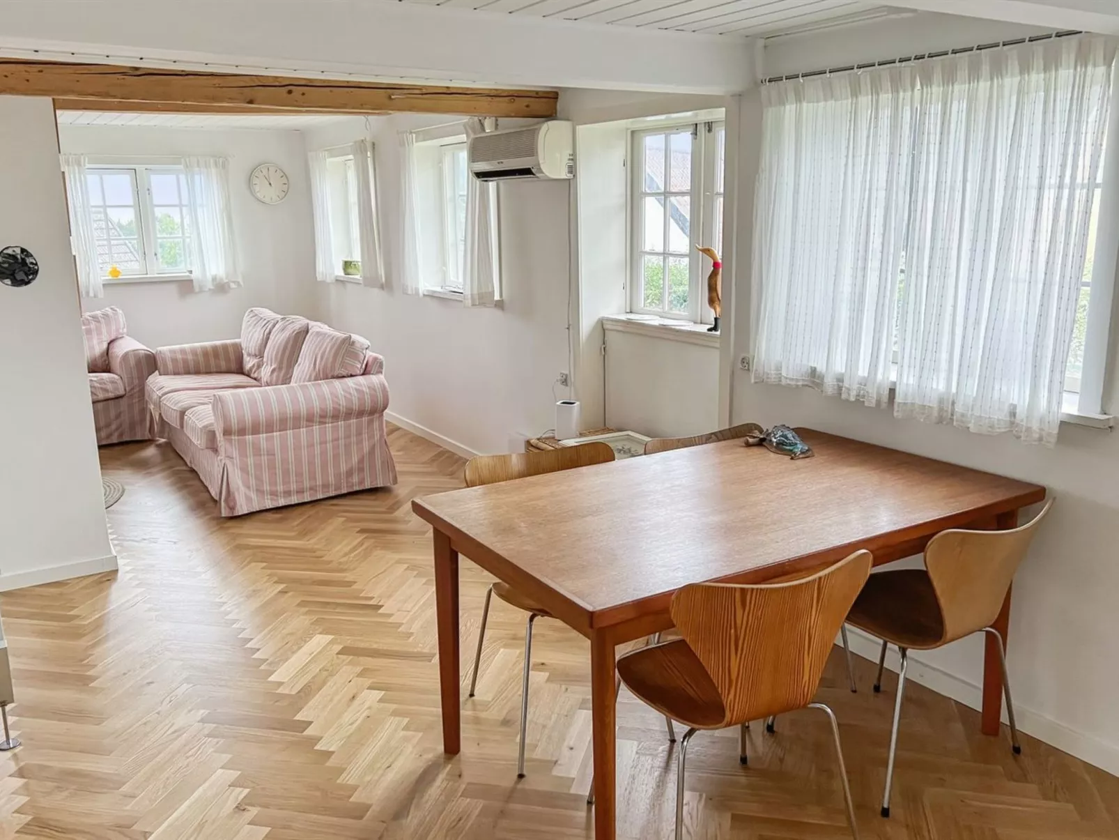 "Melusine" - 200m from the sea-Binnen