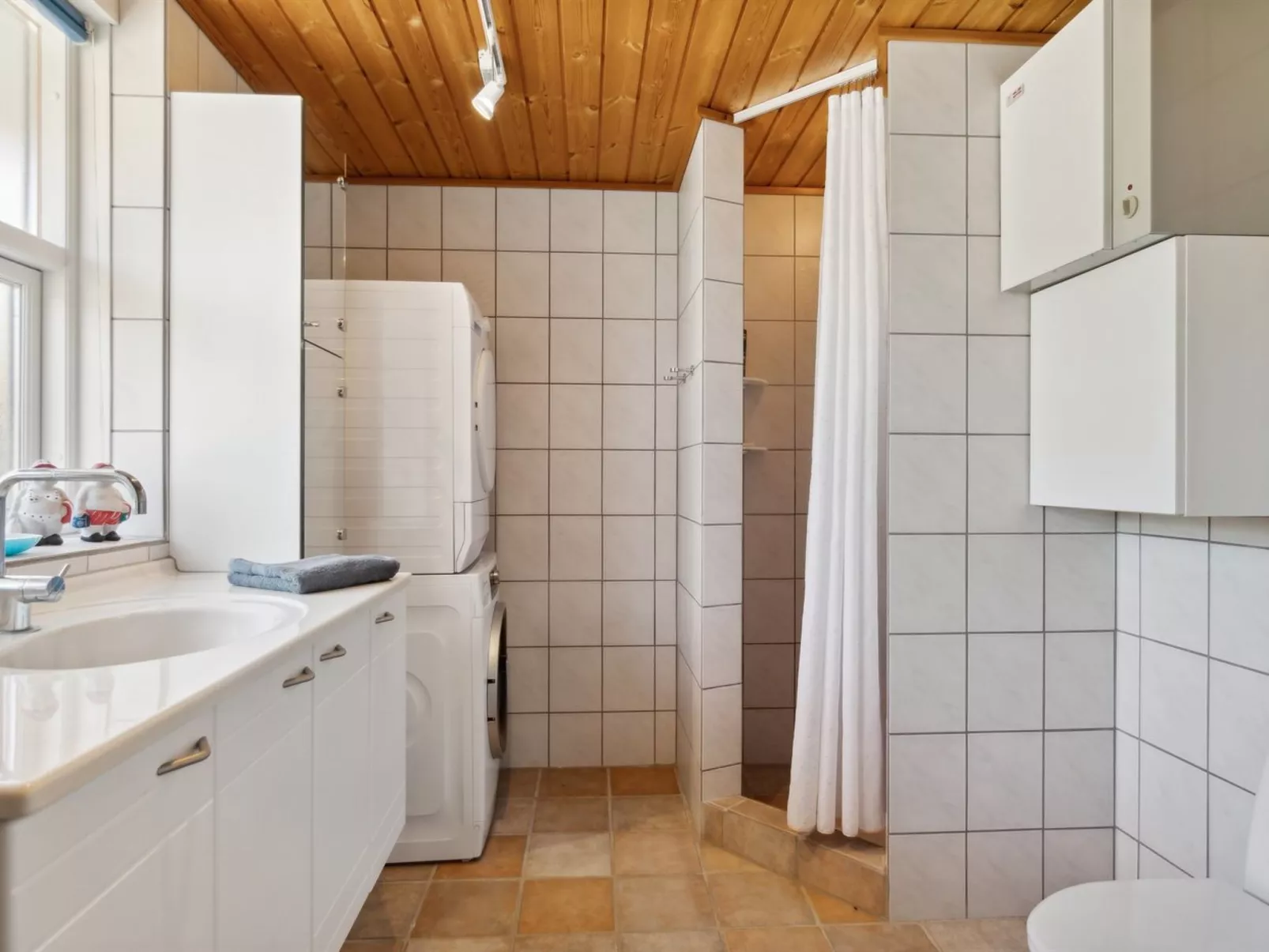 "Garbine" - 400m from the sea-Binnen