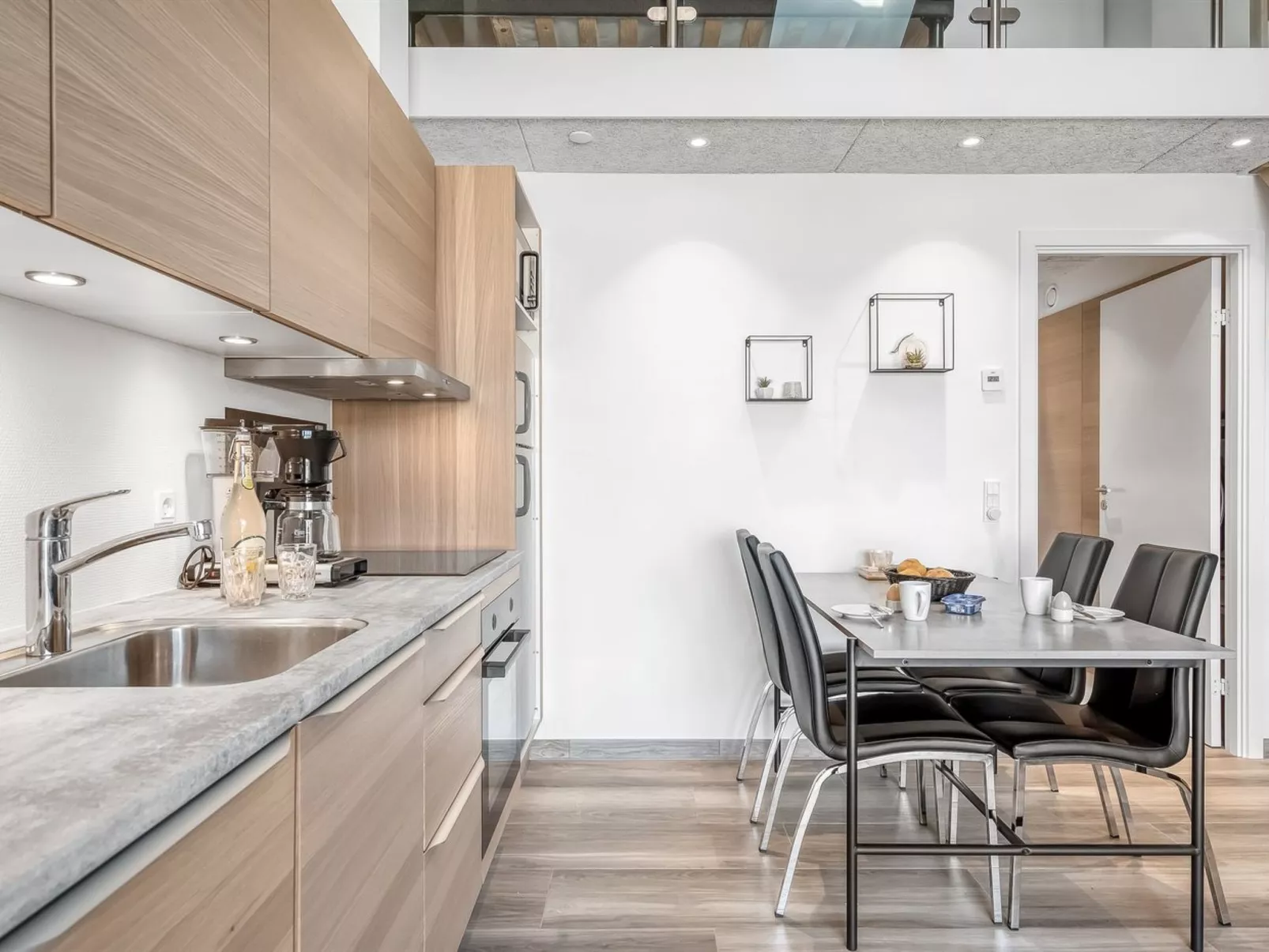 "Els" - 100m to the fjord-Binnen