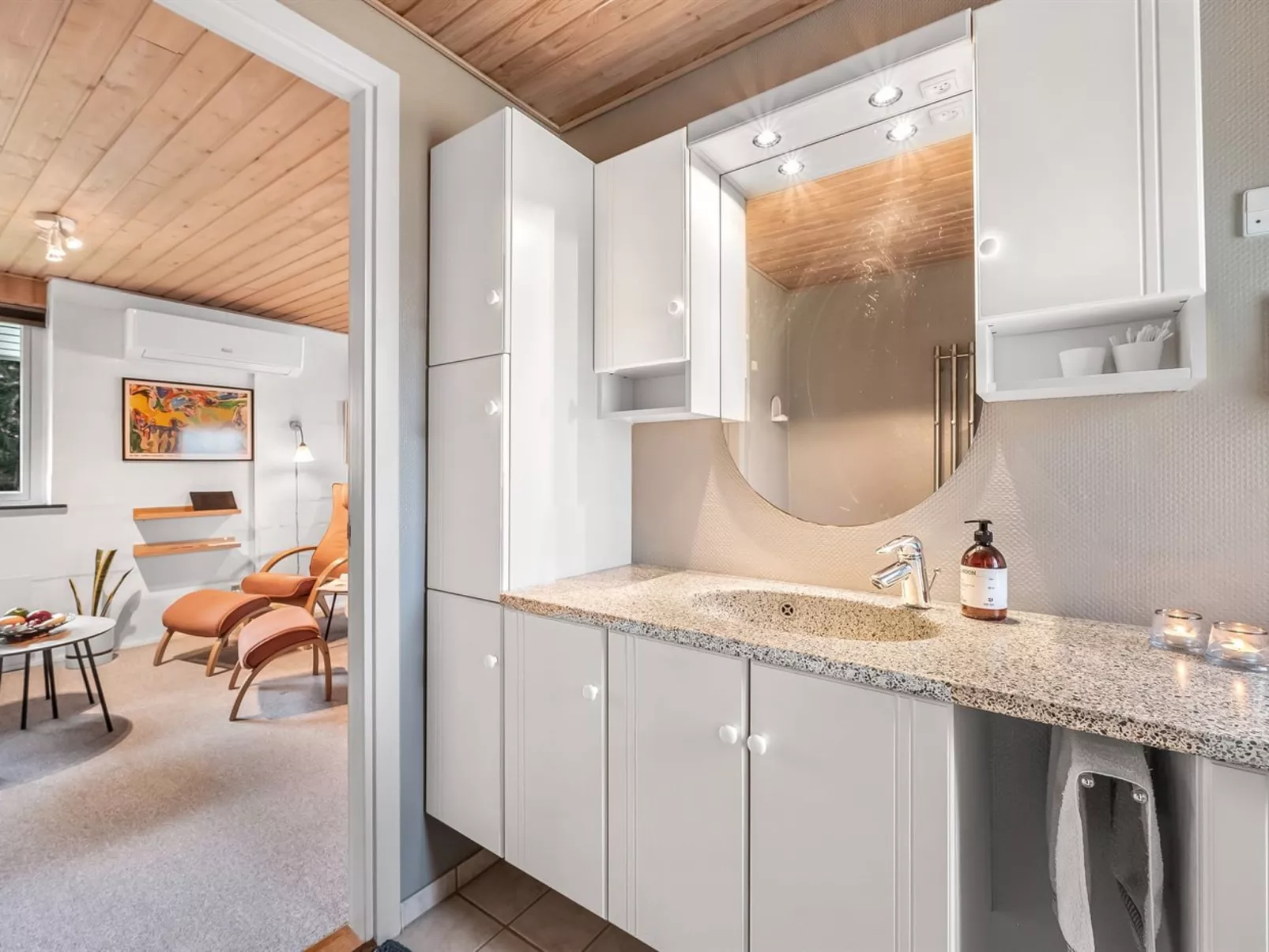 "Moreen" - 200m to the fjord-Binnen