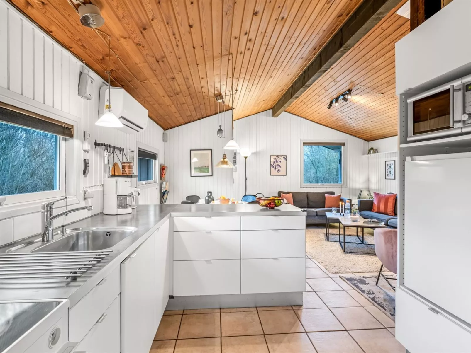 "Barni" - 11km from the sea-Binnen