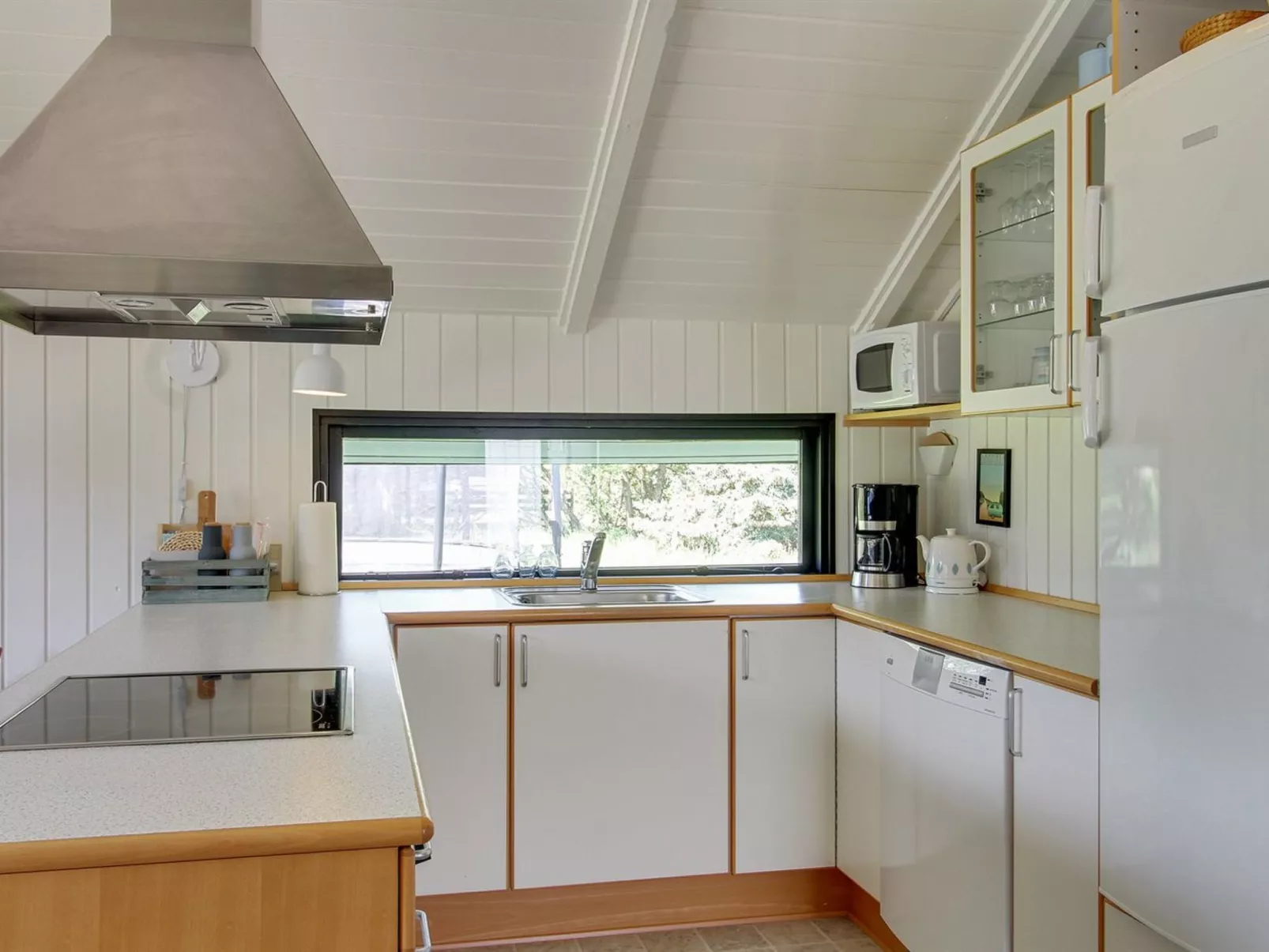 "Gorazd" - 1.2km from the sea-Binnen