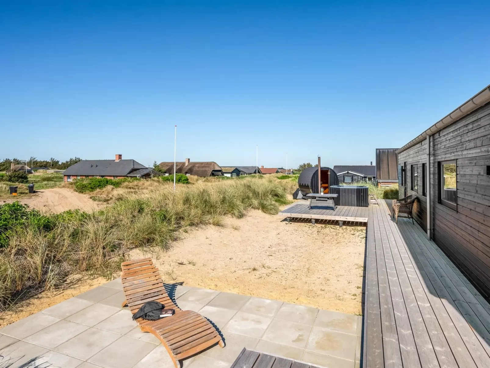 "Chenoa" - 350m from the sea-Buiten