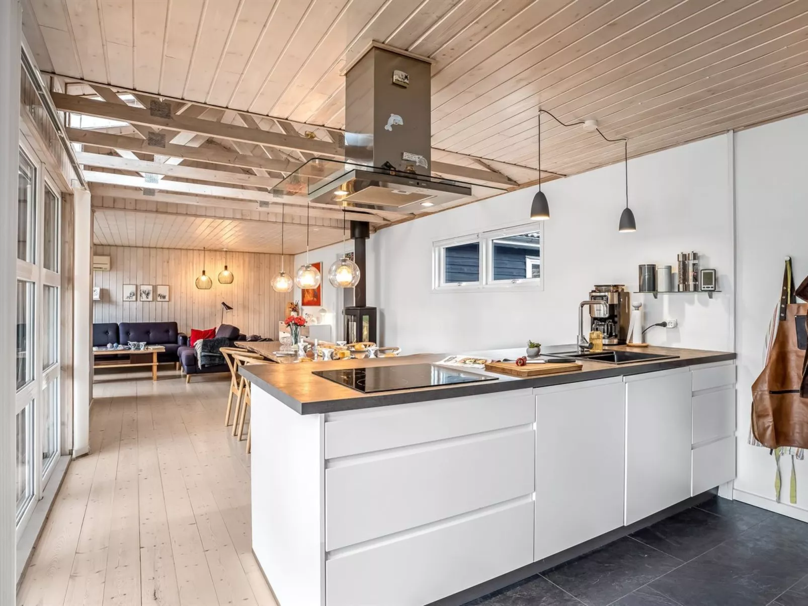 "Mira" - 500m from the sea-Binnen