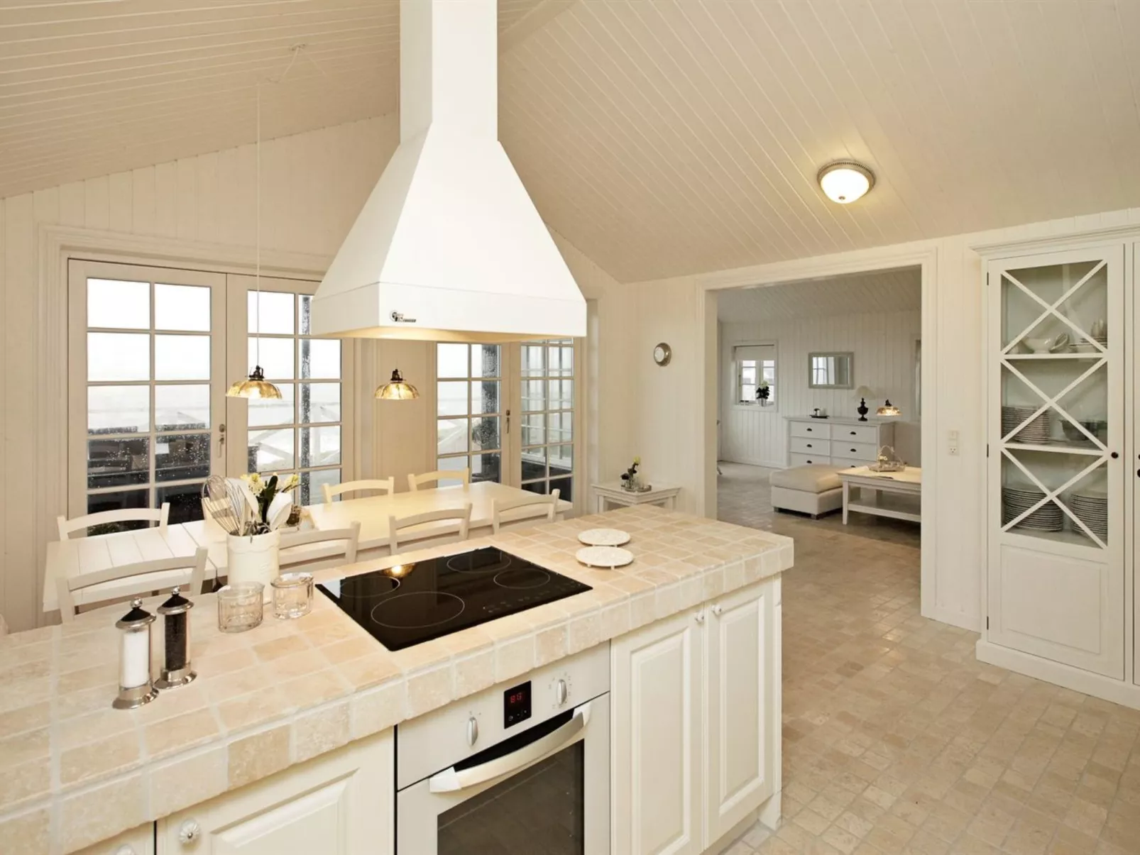 "Aarne" - 30m from the sea-Binnen