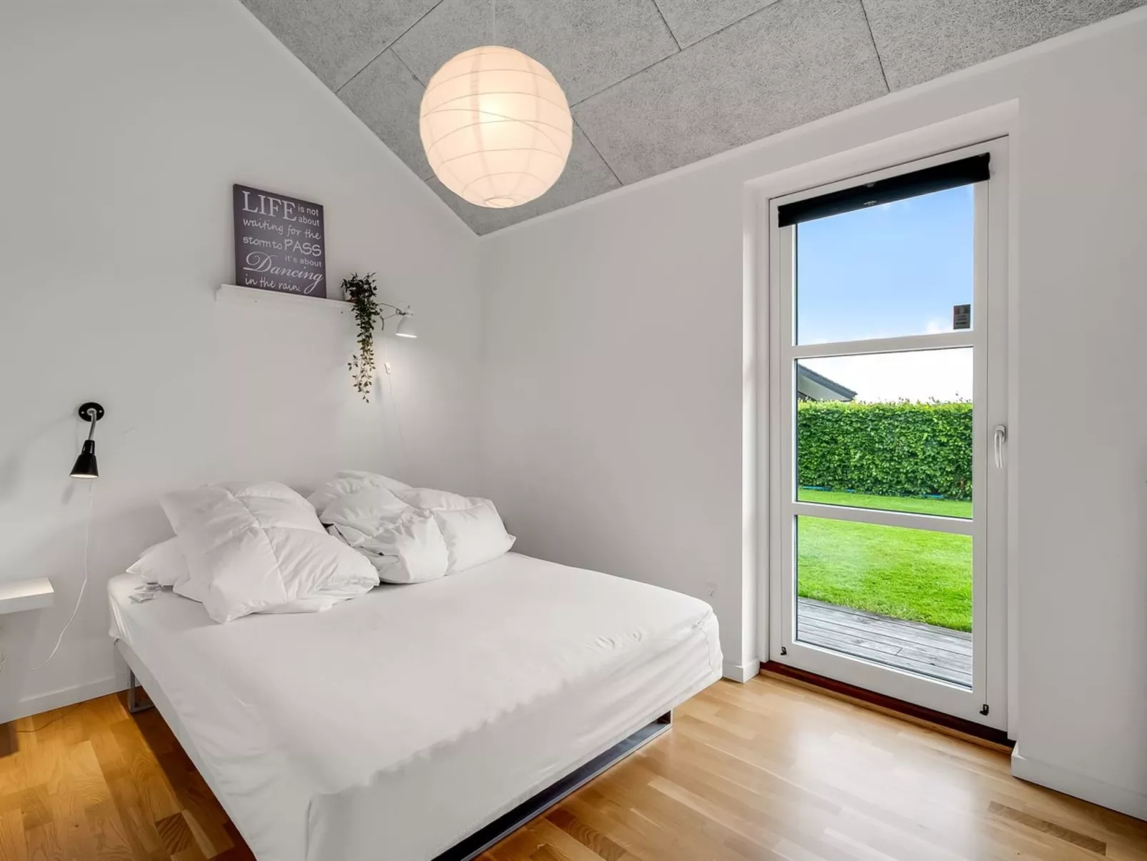 "Bernice" - 900m from the sea-Binnen