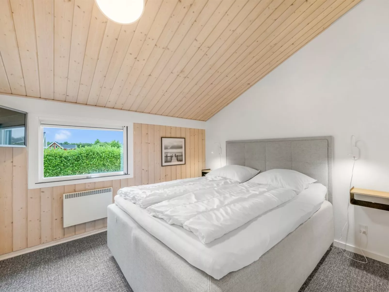 "Noreen" - 1.4km to the fjord-Binnen