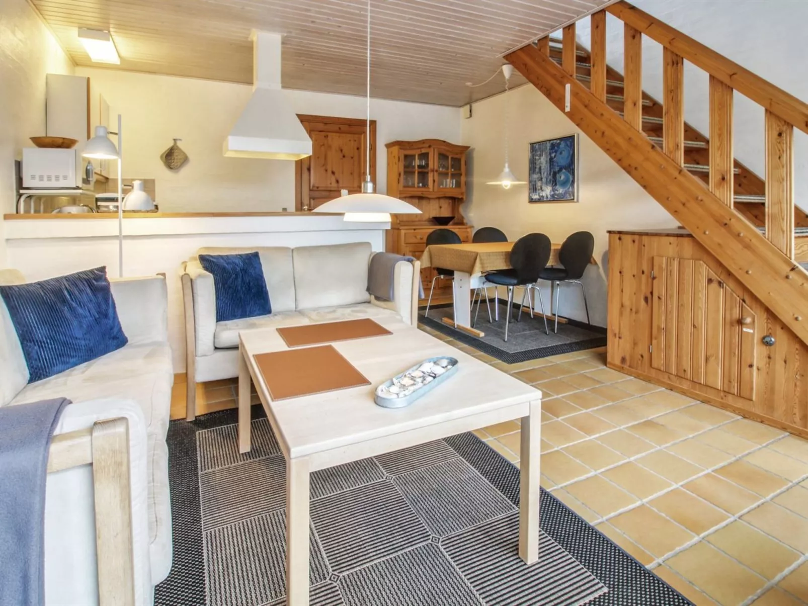 "Rufina" - 3.5km from the sea-Binnen