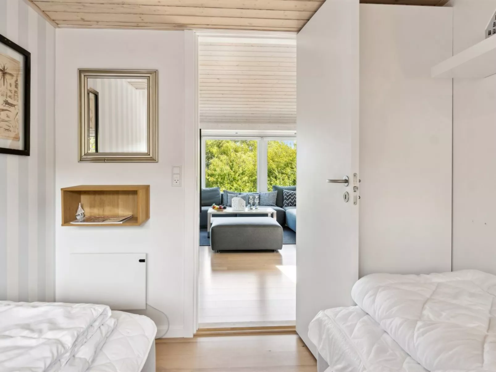 "Tuulikki" - 100m from the sea-Binnen