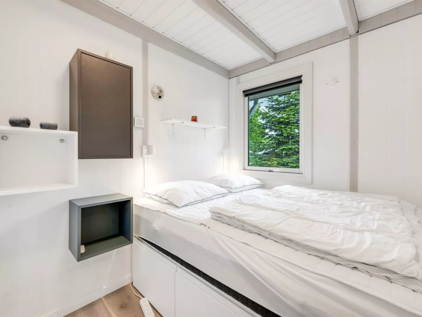 "Terkel" - 800m to the fjord-Binnen