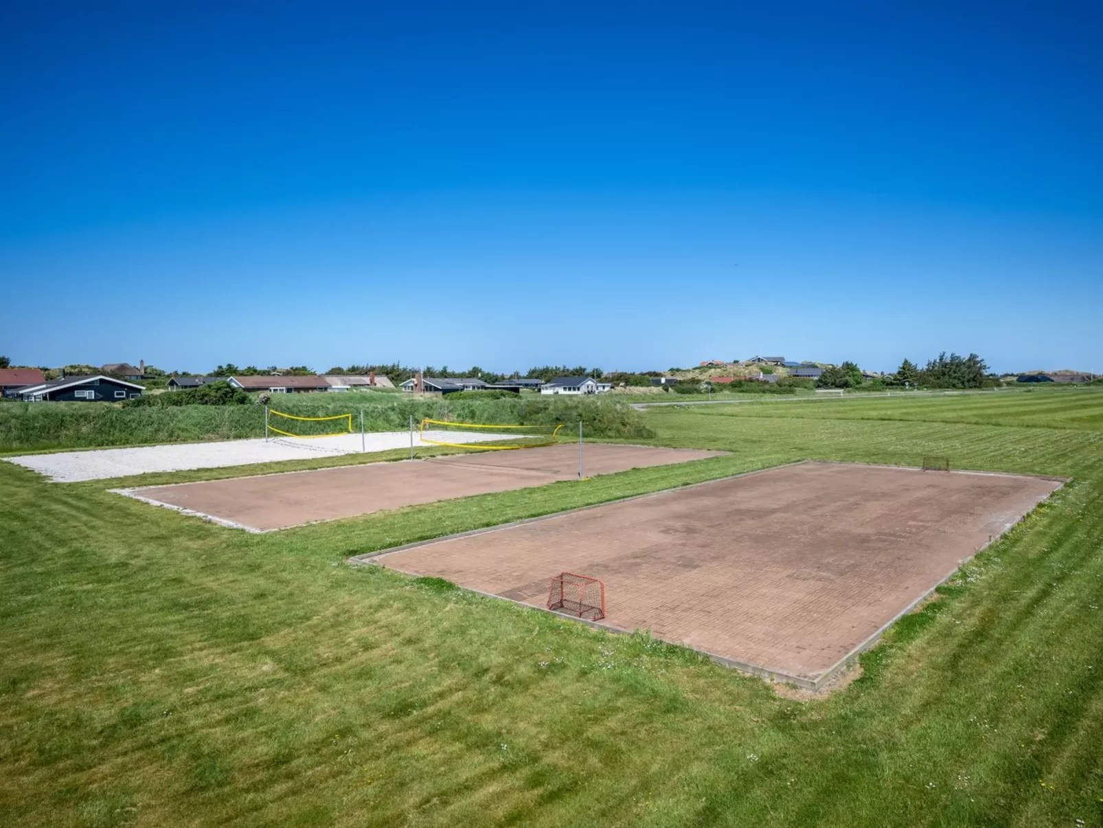 "Germund" - 770m from the sea-Buiten