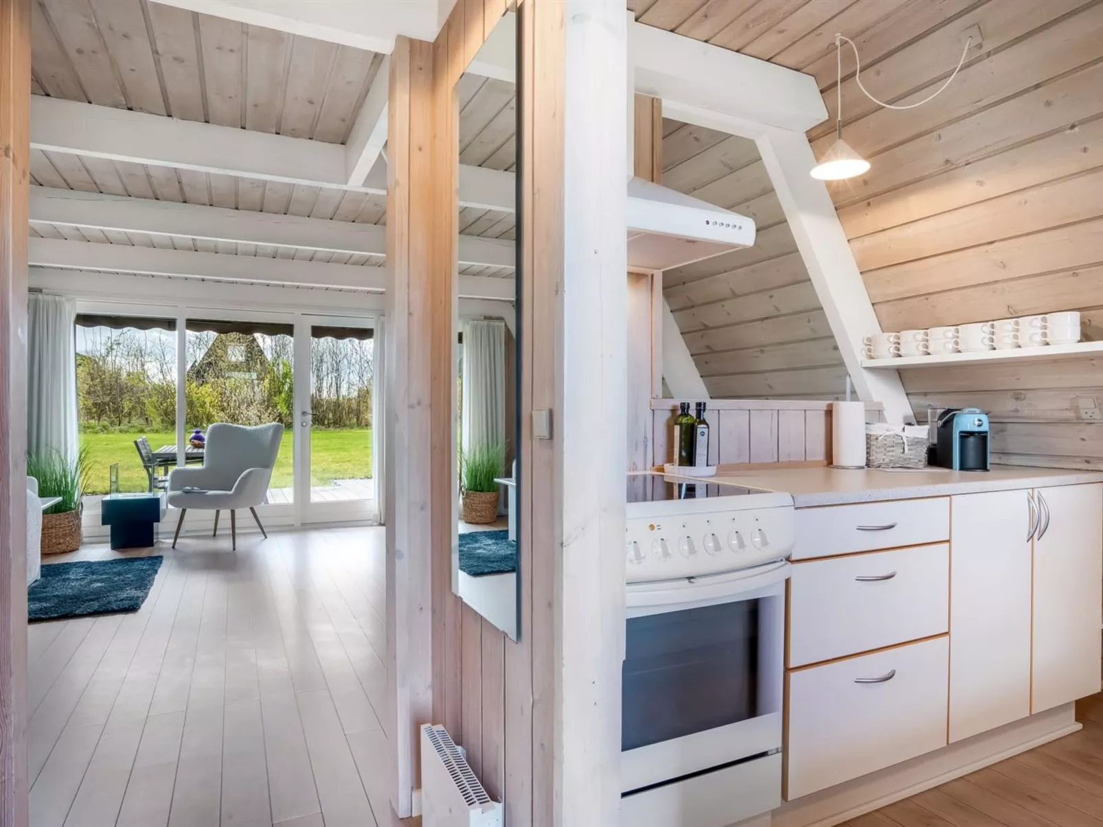 "Erly" - 18km to the fjord-Binnen