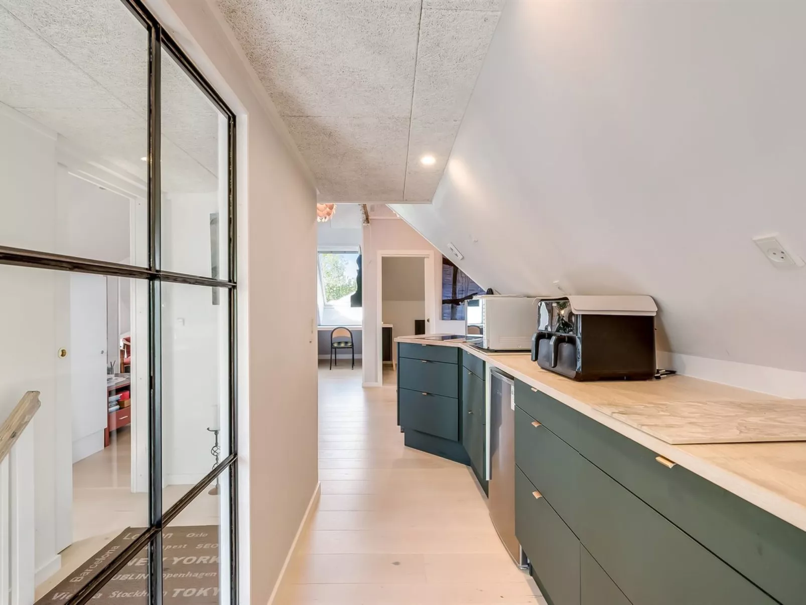 "Kjeld" - 6km from the sea-Binnen