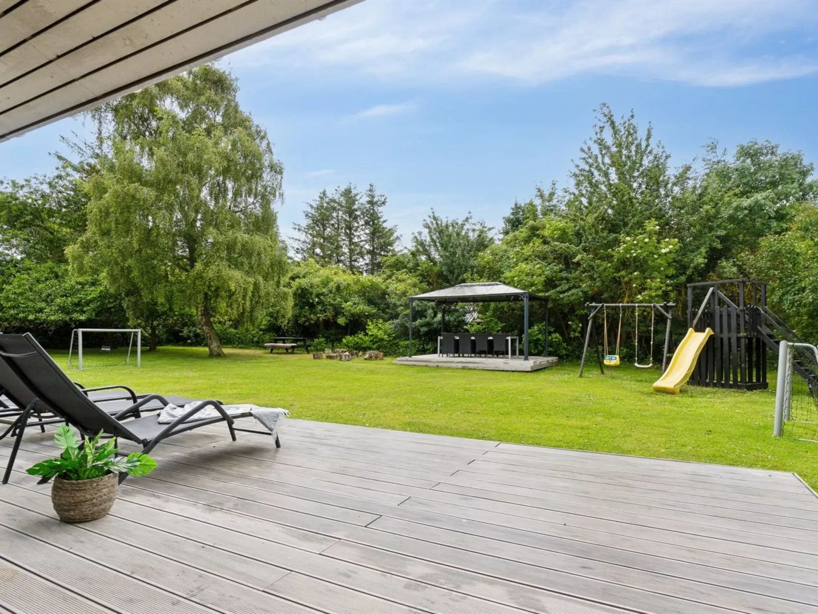 "Jorinde" - 1km from the sea-Buiten