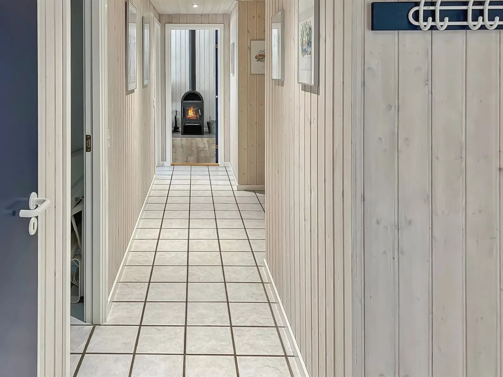 "Freija" - 800m from the sea-Binnen