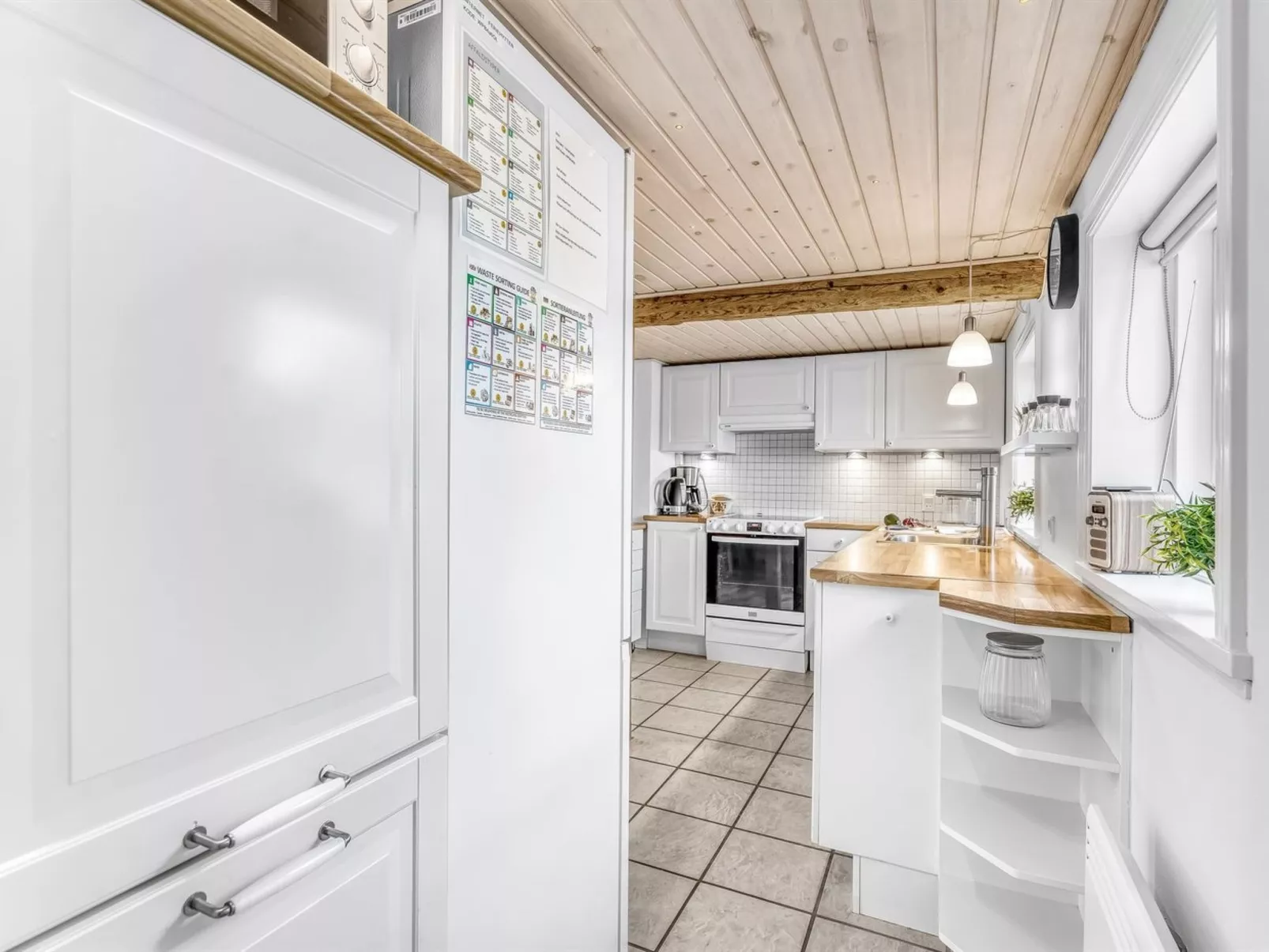 "Anneke" - 1.3km from the sea-Binnen