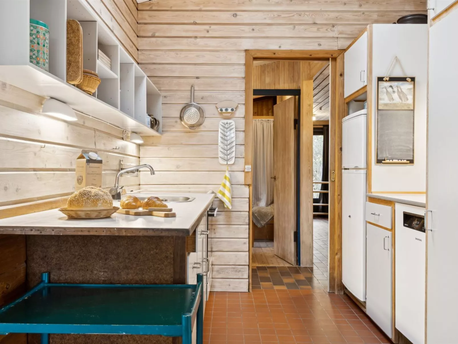 "Adelbert" - 600m to the fjord-Binnen