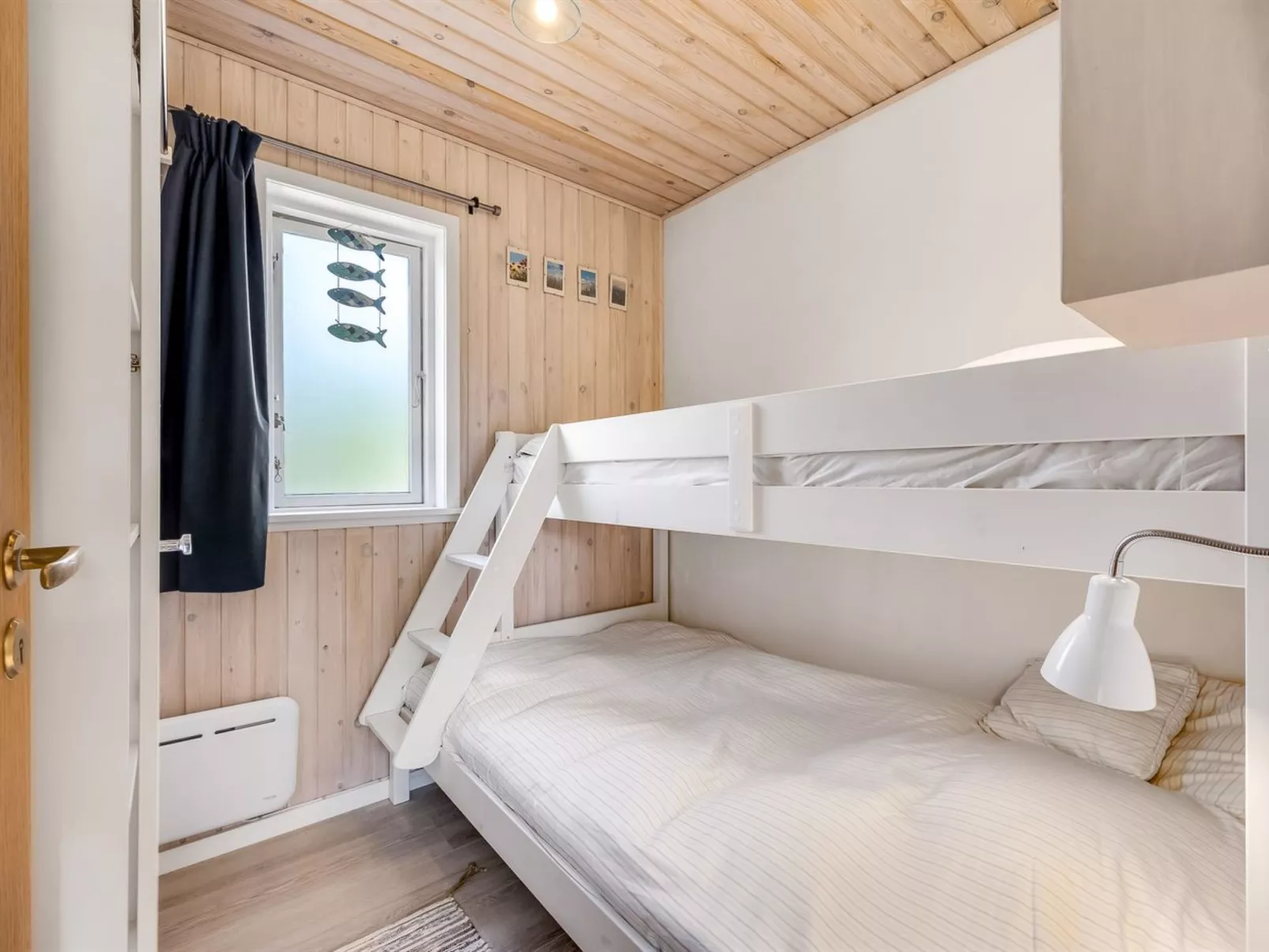 "Hermanni" -  from the sea-Binnen