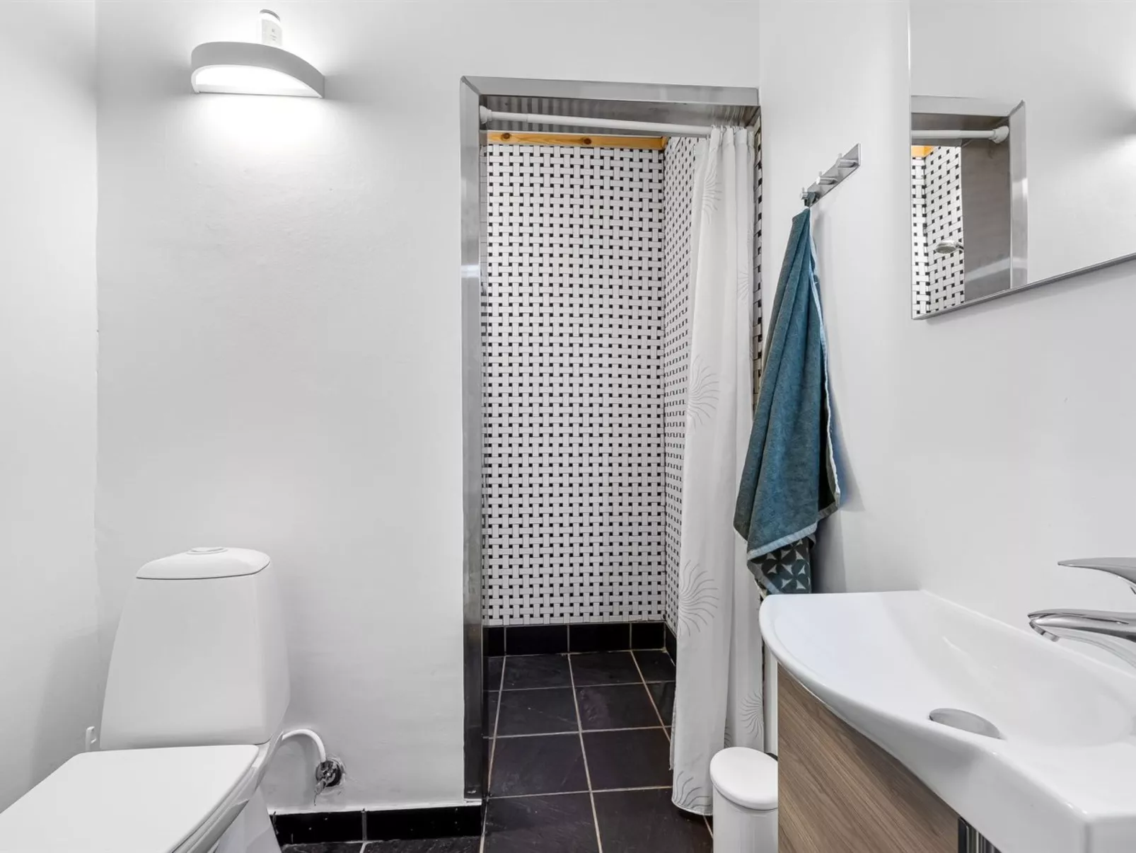 "Solvey" - 400m from the sea-Binnen