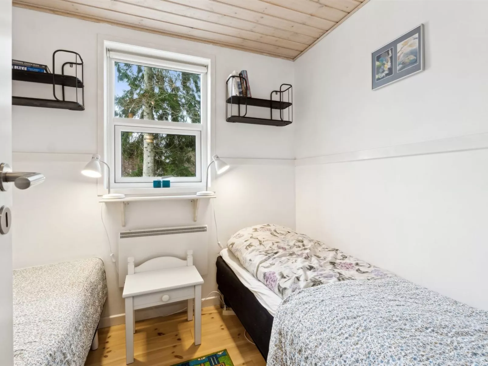 "Tomine" -  from the sea-Binnen