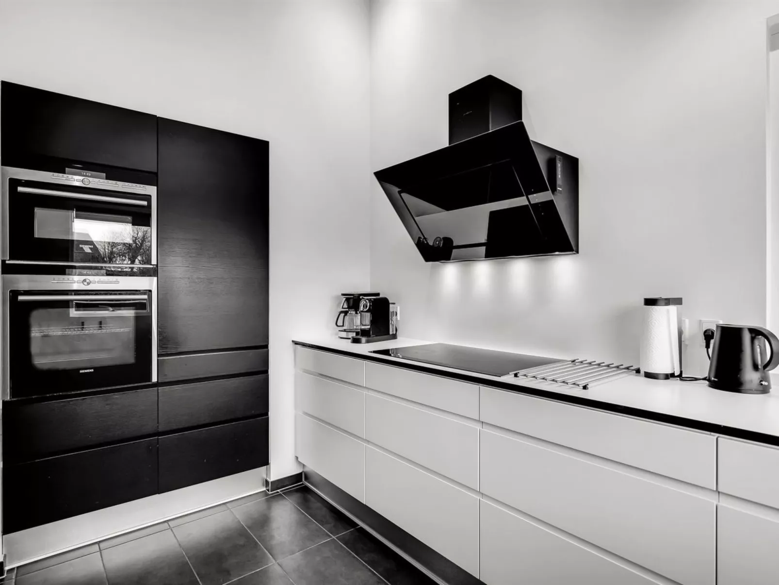 "Carlie" - 250m to the fjord-Binnen