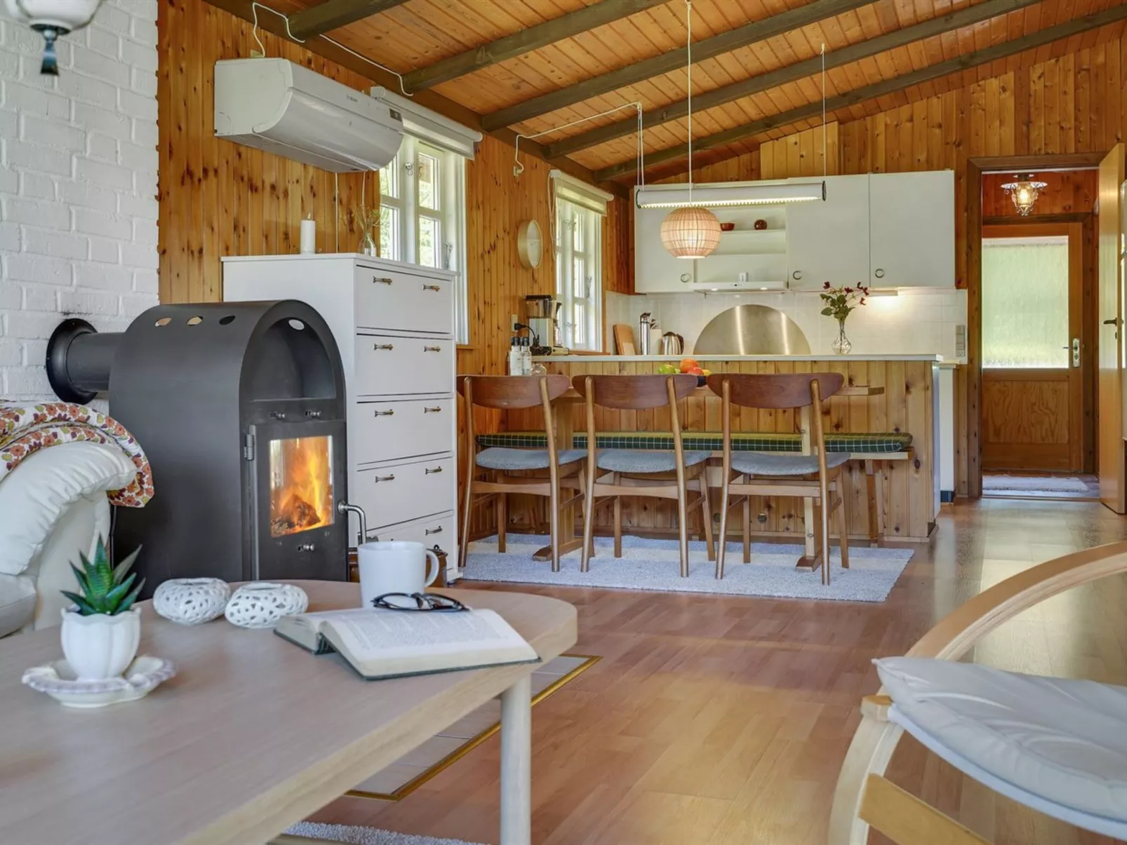 "Kaarle" - 400m to the fjord-Binnen