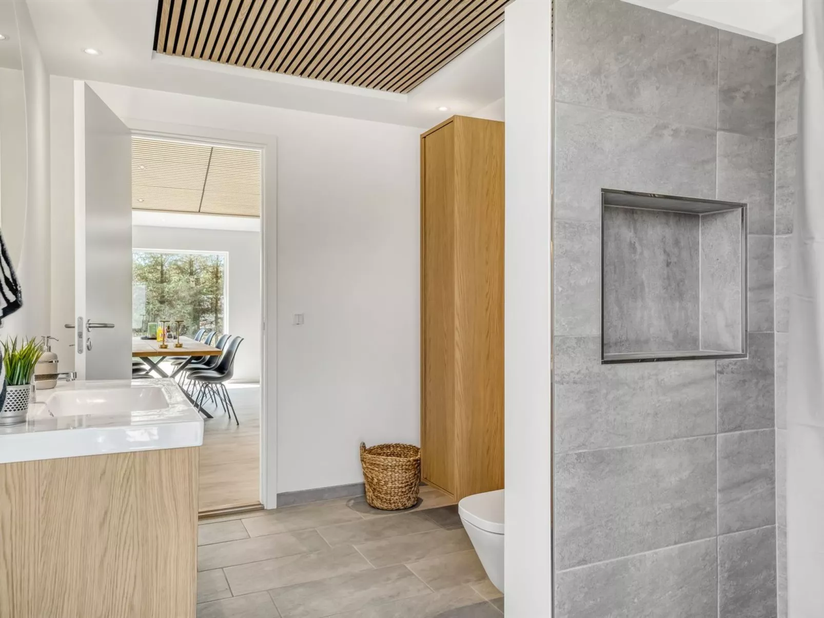 "Mads" - 700m from the sea-Binnen