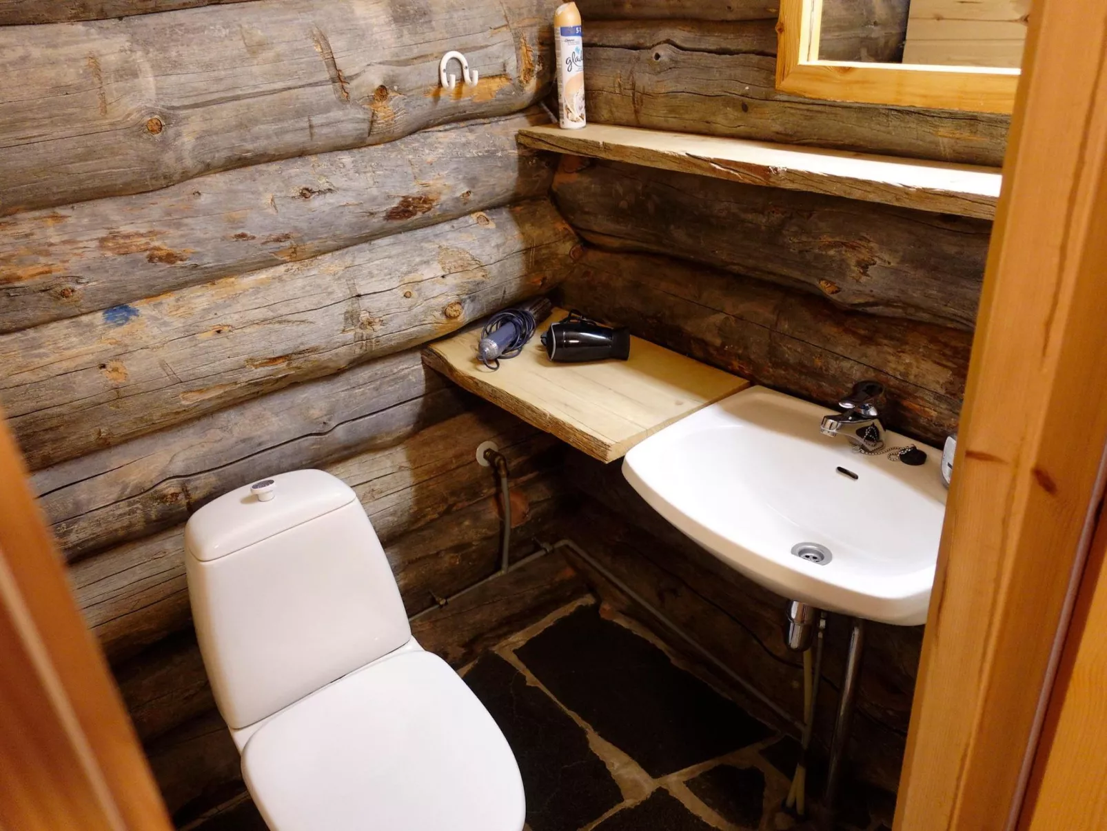 Sallanhelmi a2-Binnen