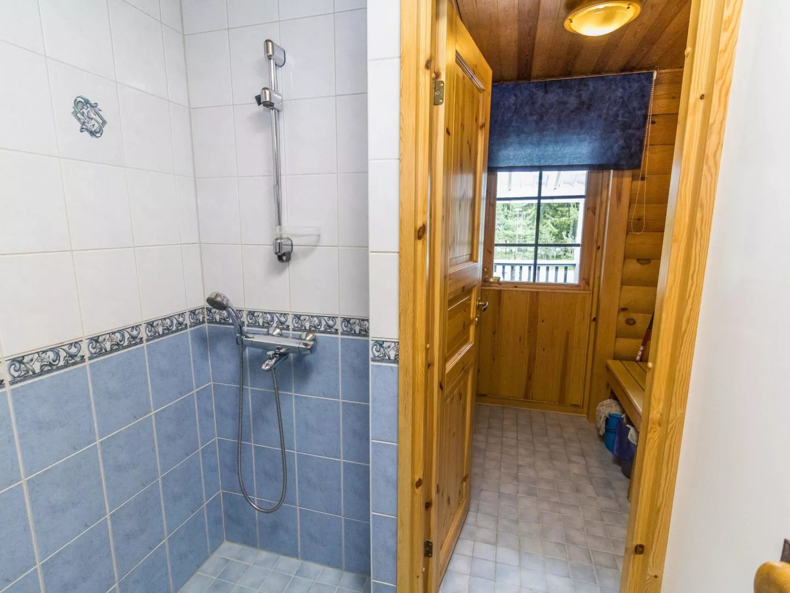 Kaukonraitti 4 c 2-Binnen