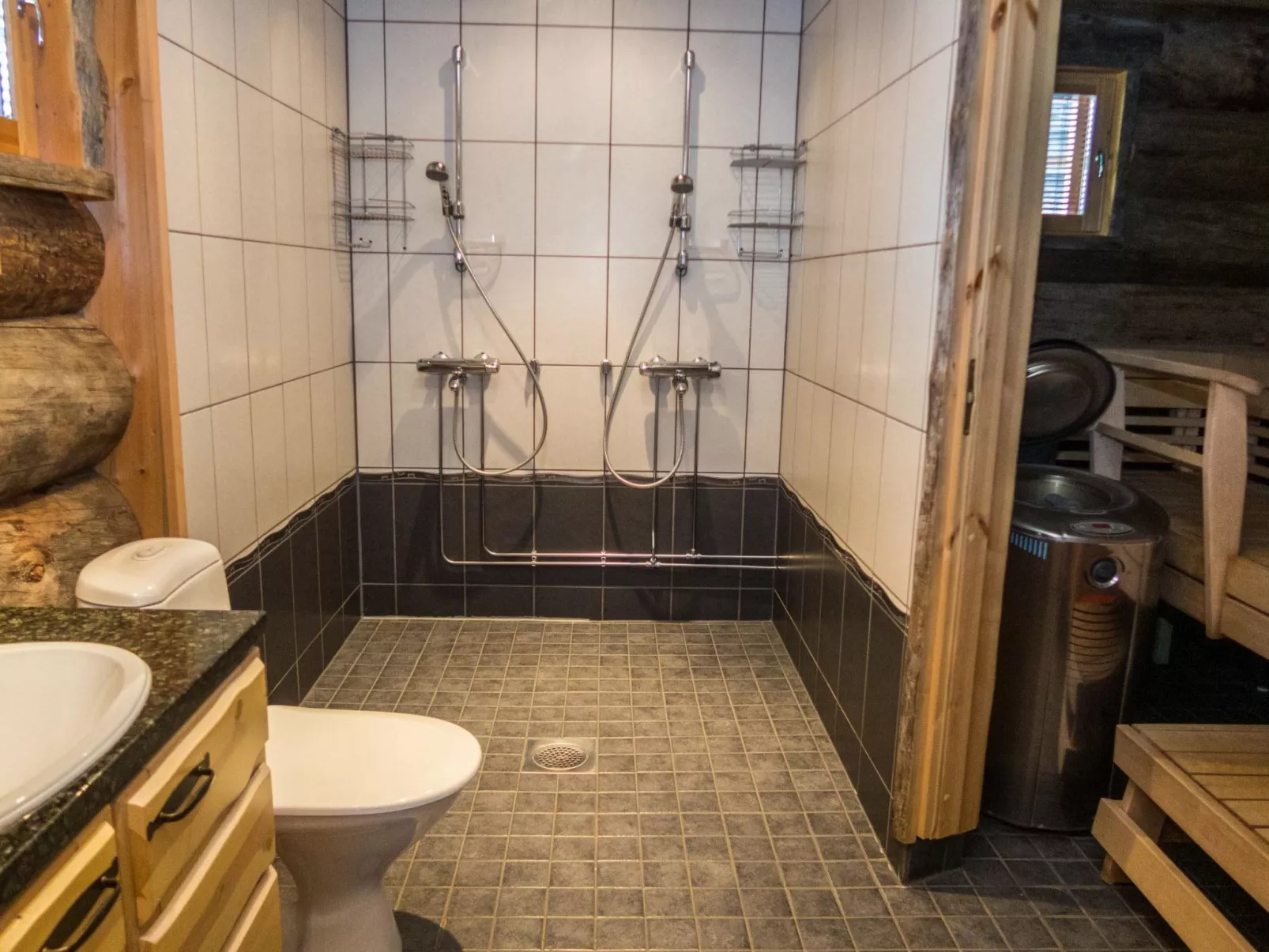 Voimapolku 4 a-Binnen