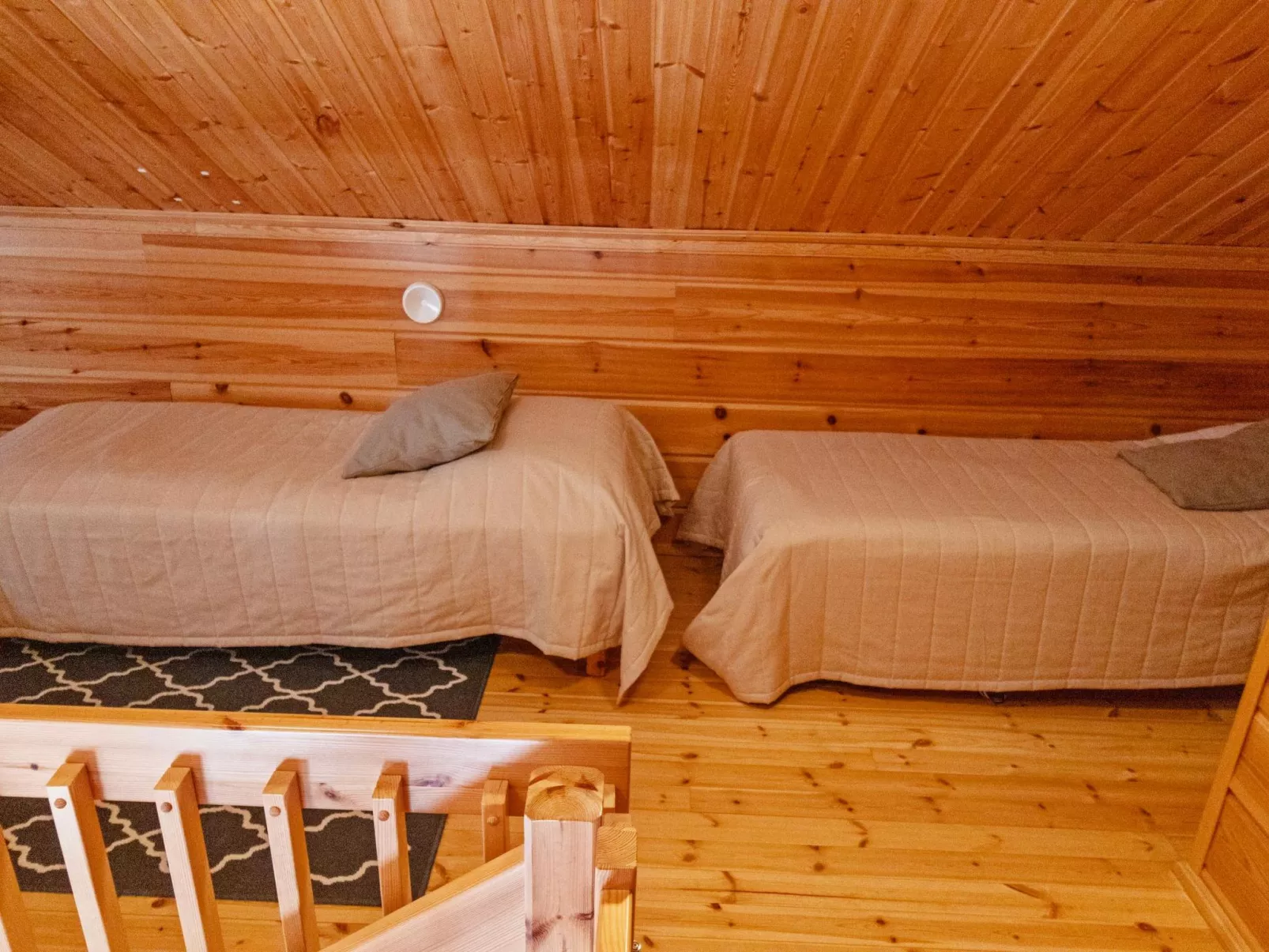 Tintin mökki-Binnen