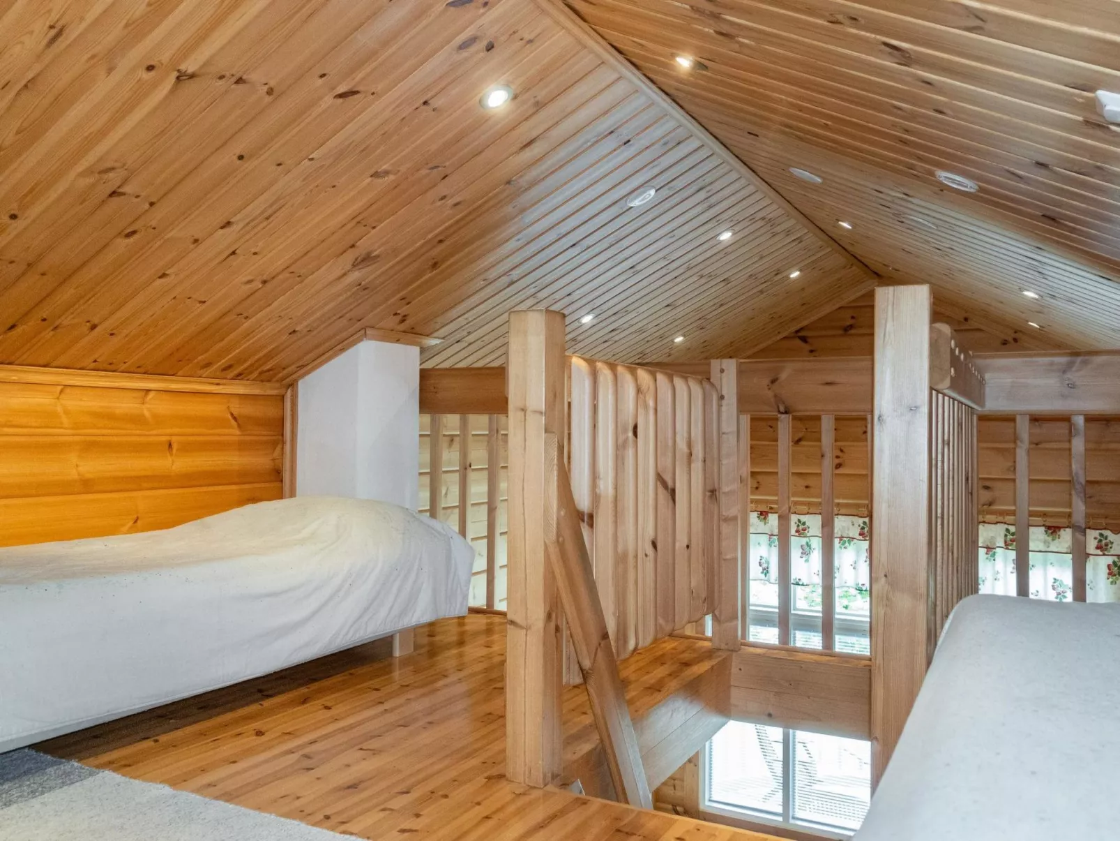 Mansikkaranta 3, osittain esteetön-Binnen