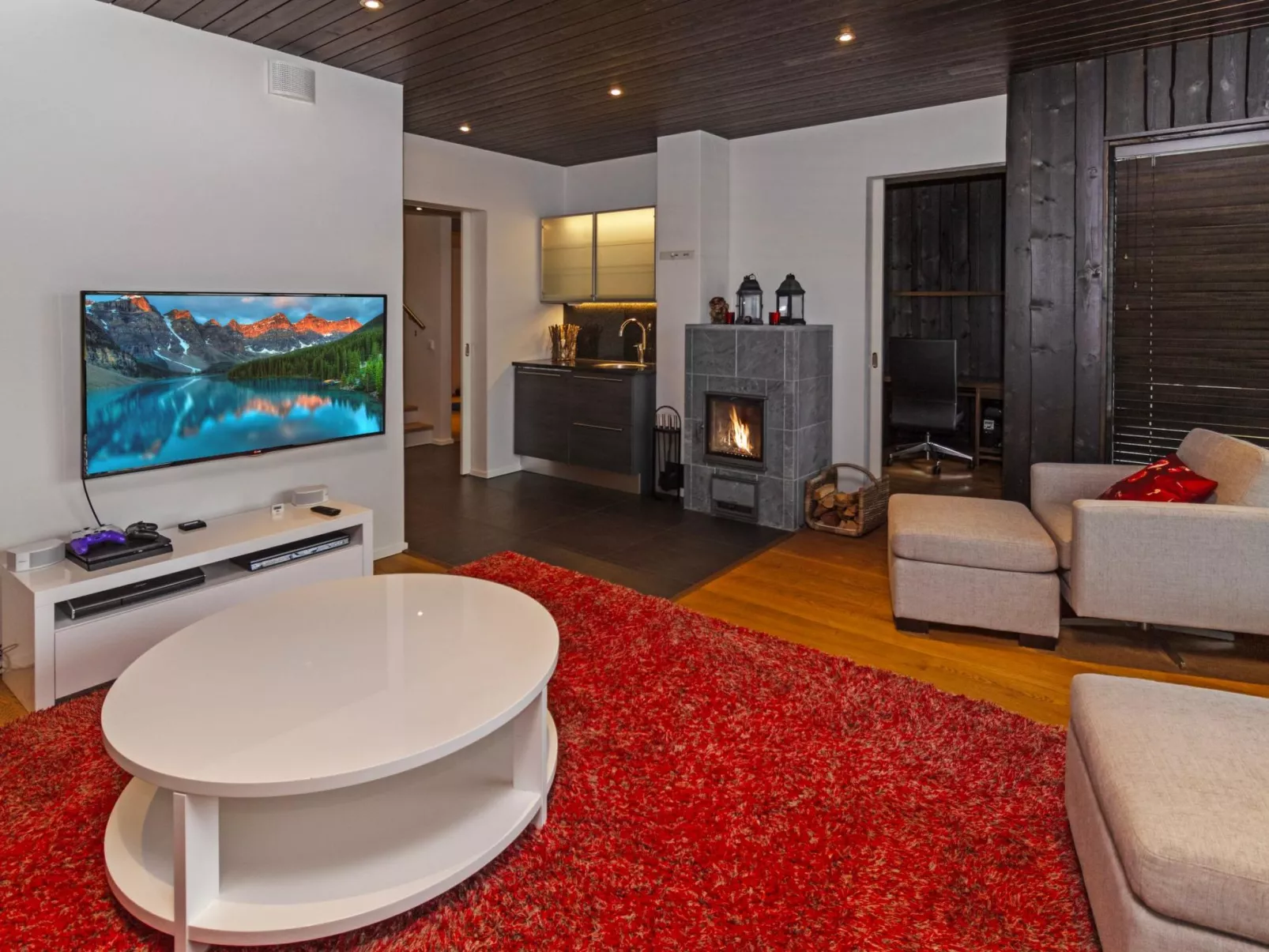 Holy lake chalet a-Binnen