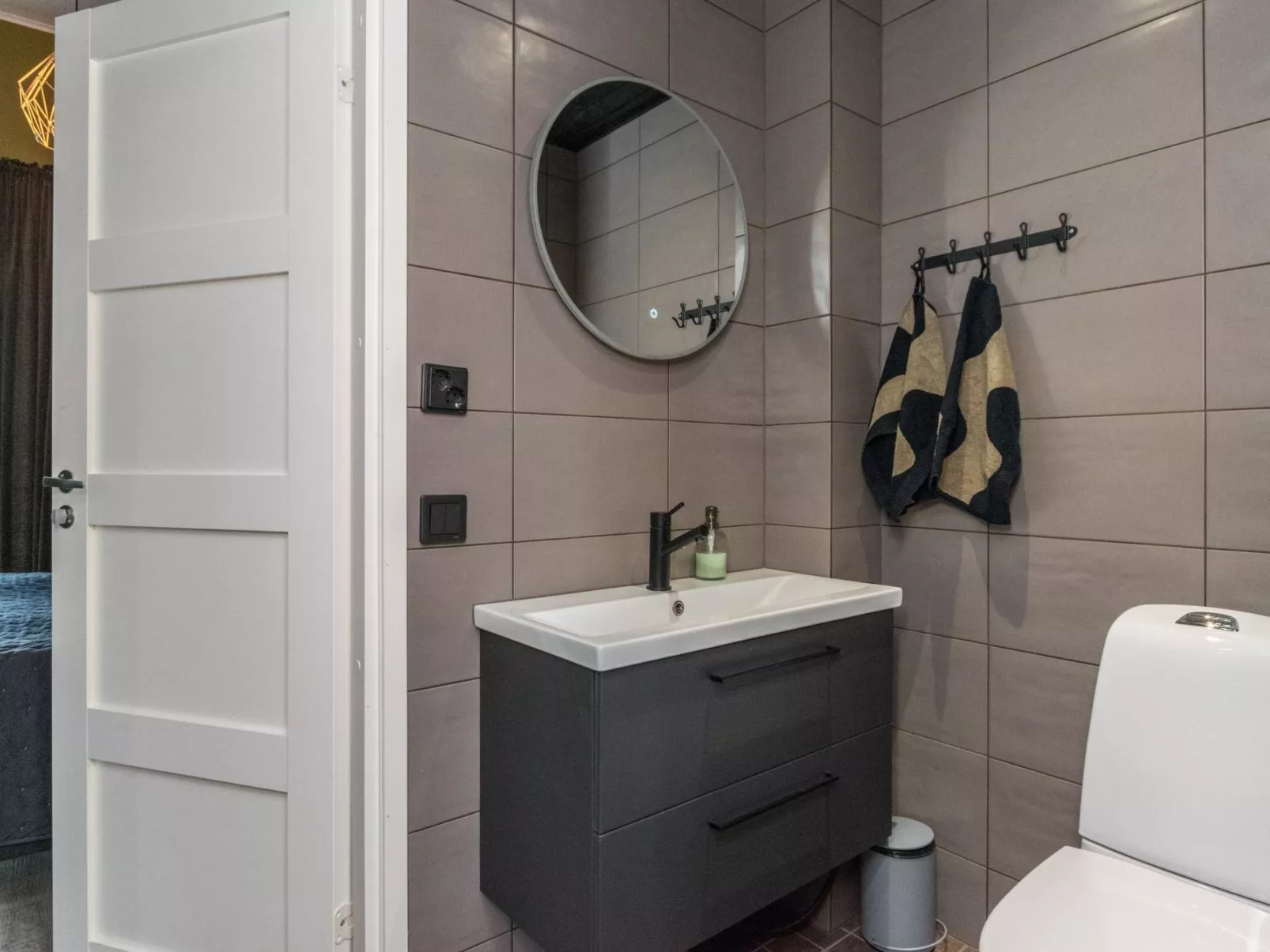 Villa karhentimantti-Binnen